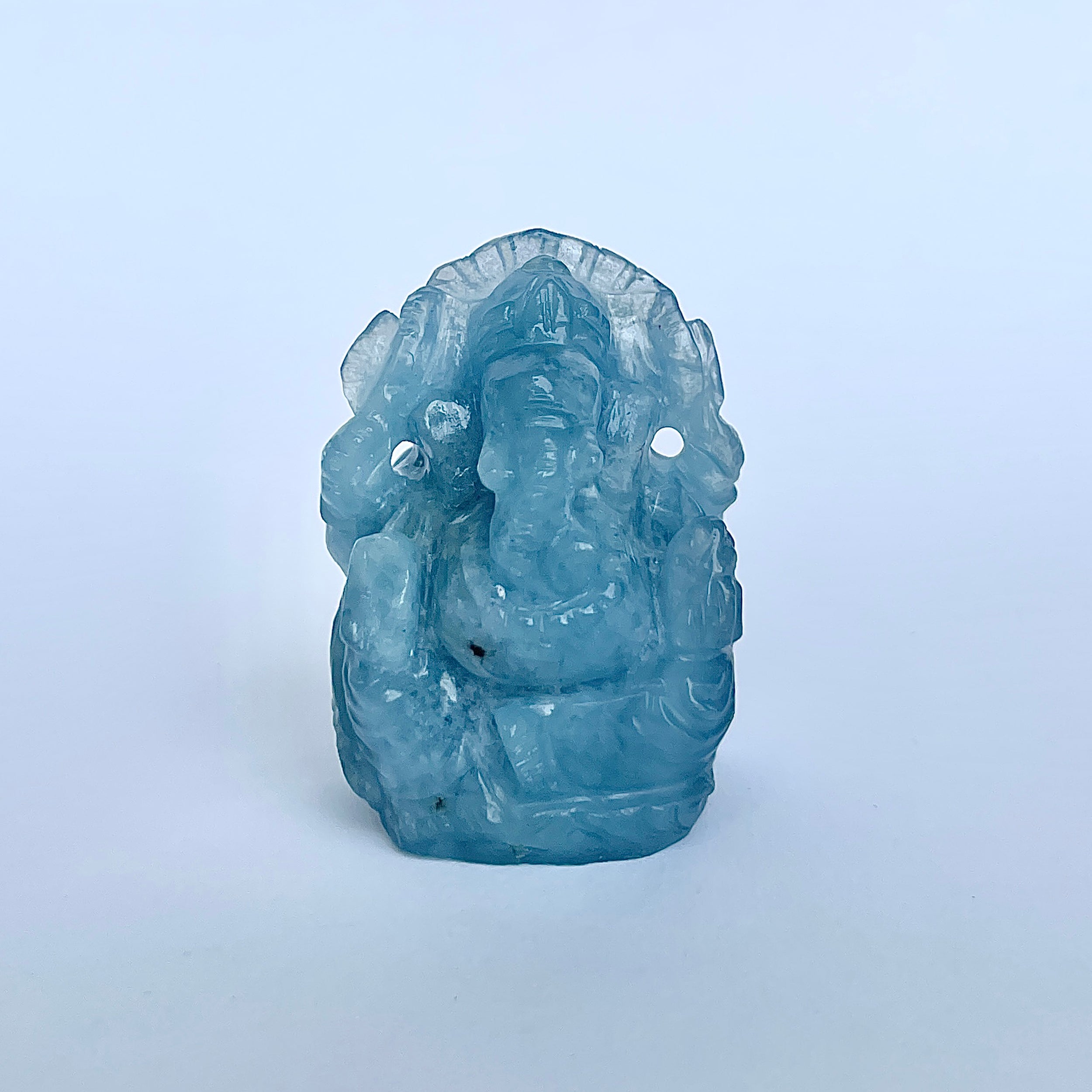 พระพิฆเนศทรงเครื่อง Aquamarine น้ำหนัก 254 กะรัต ส่วนสูง 4.4 ซม.(AQM-MRT-17.)