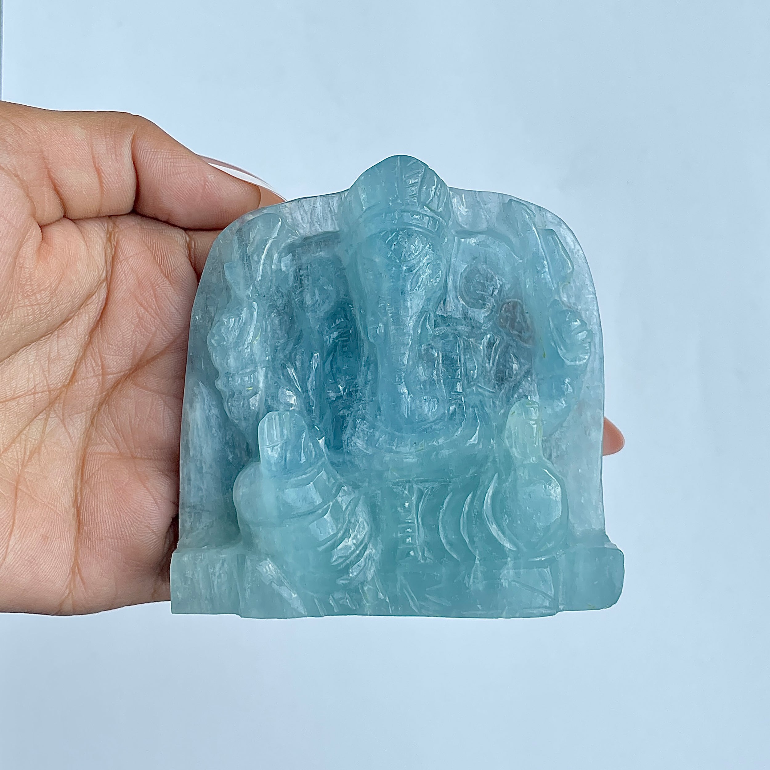 พระพิฆเนศทรงเครื่องอความารีน น้ำหนัก 1154 กะรัต ส่วนสูง 7.9 ซม.(AQM-MRT-23.)