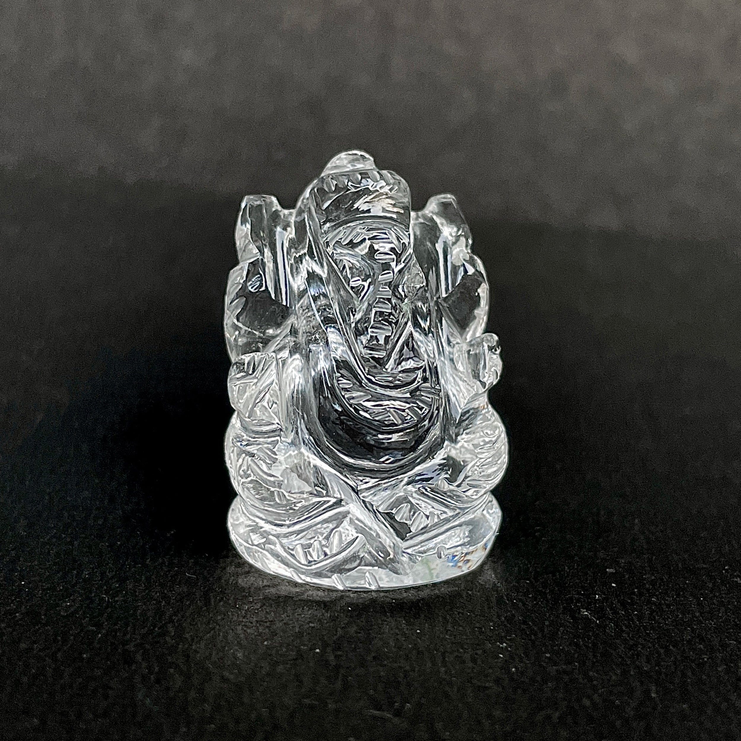 รูปเคารพพระพิฆเนศคริสตัลควอตซ์ 84.5 กะรัต สูง 3 ซม.(CST-MRT-101.)