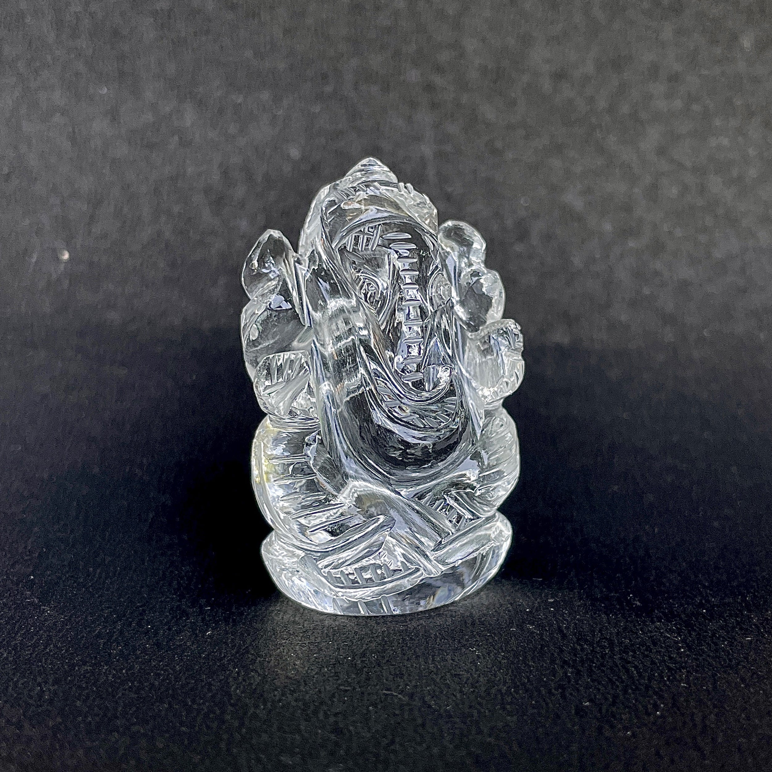 รูปเคารพพระพิฆเนศคริสตัลควอตซ์ 246 กะรัต สูง 4.8 ซม.(CST-MRT-109.)