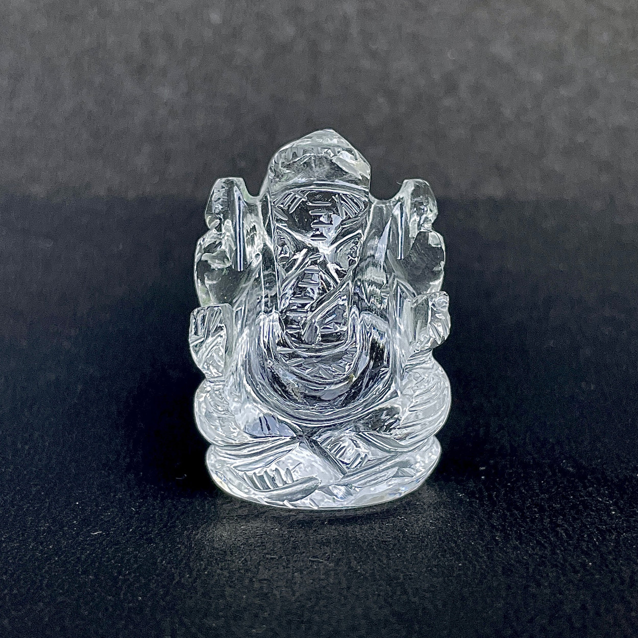 รูปเคารพพระพิฆเนศคริสตัลควอตซ์ 146 กะรัต สูง 3.8 ซม.(CST-MRT-112.)