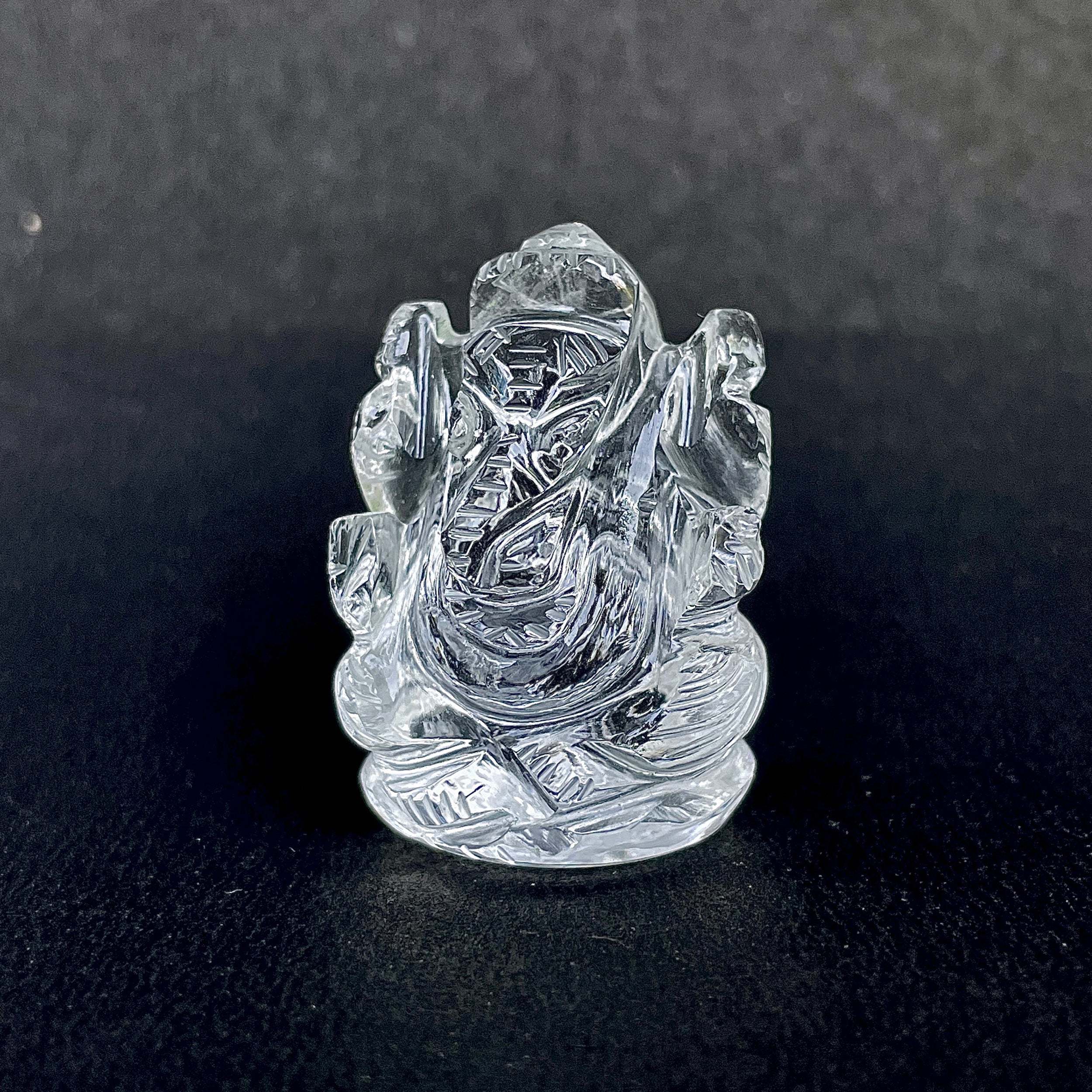 รูปเคารพพระพิฆเนศคริสตัลควอตซ์ 146 กะรัต สูง 3.8 ซม.(CST-MRT-112.)