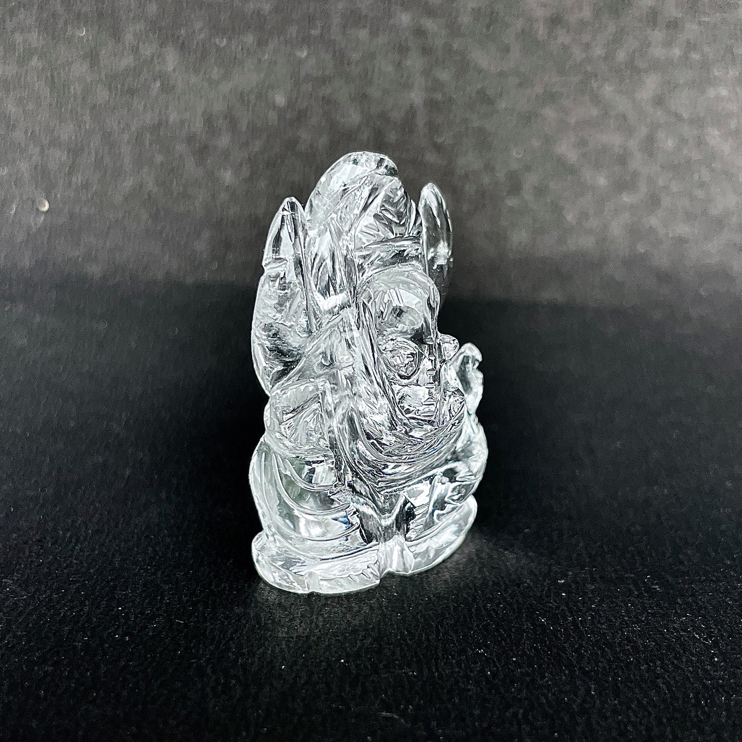 รูปเคารพพระพิฆเนศคริสตัลควอตซ์ 132 กะรัต สูง 4 ซม.(CST-MRT-113.)