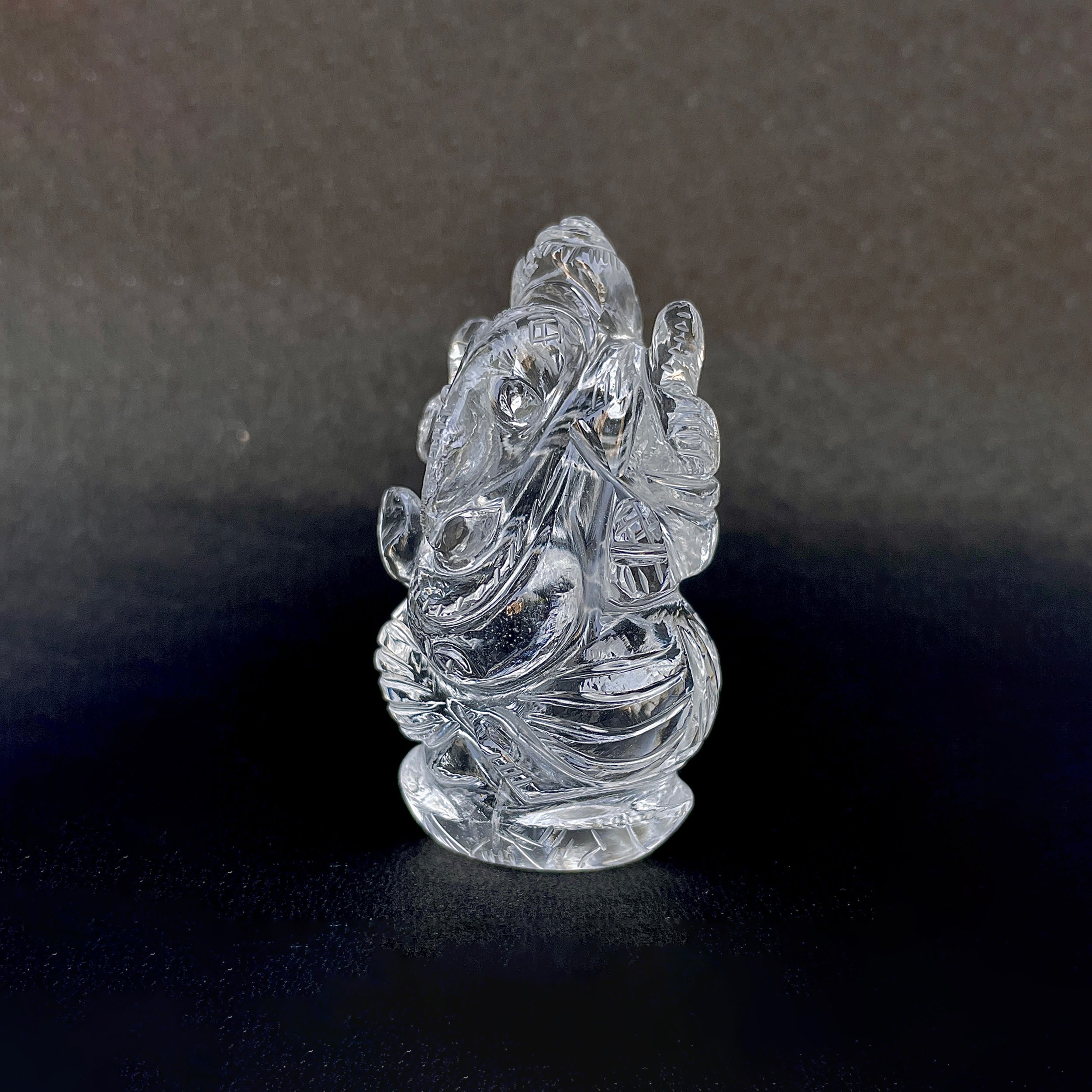 รูปเคารพพระพิฆเนศคริสตัลควอตซ์ 476 กะรัต สูง 6.8 ซม.(CST-MRT-115.)