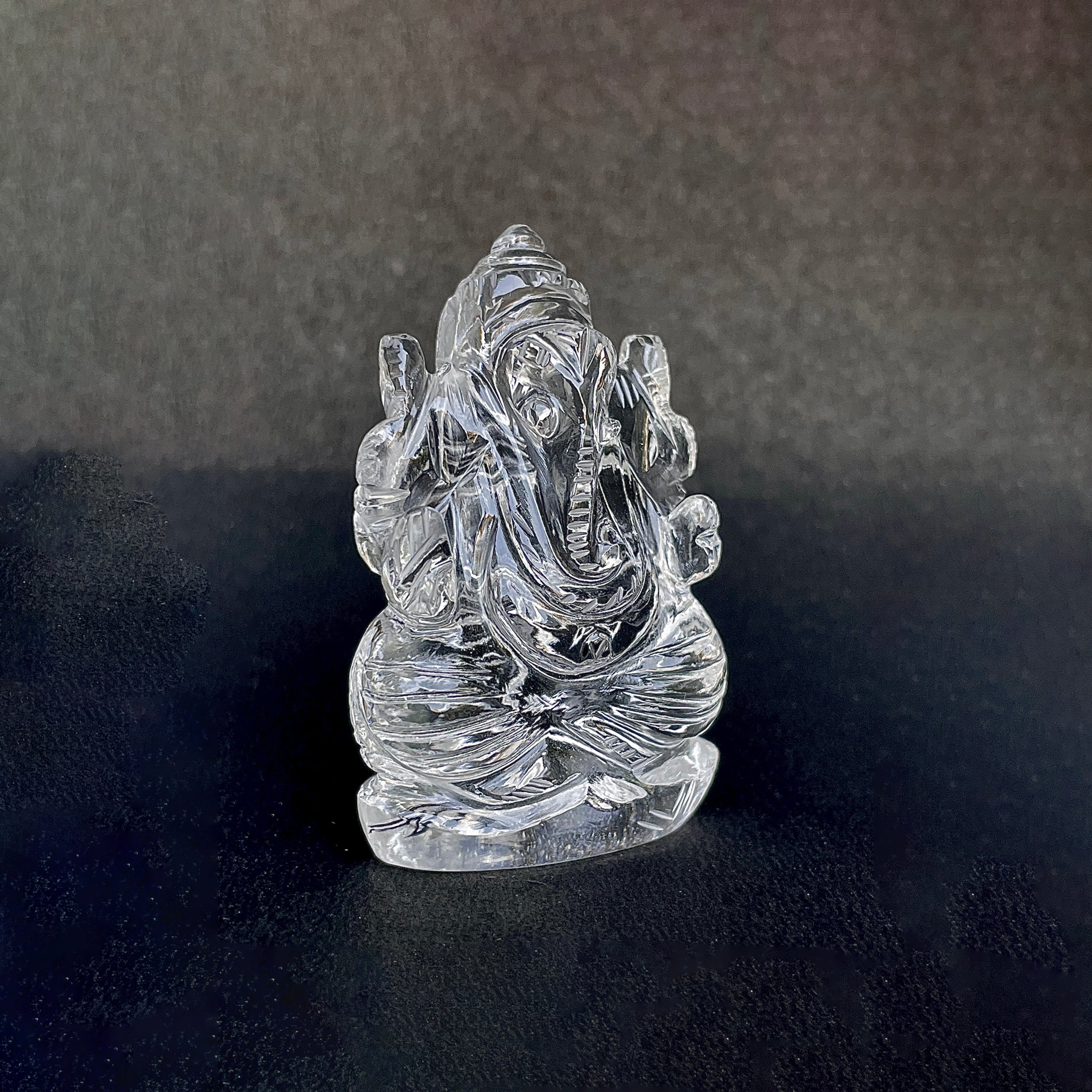 รูปเคารพพระพิฆเนศคริสตัลควอตซ์ 318.5 กะรัต สูง 5.8 ซม.(CST-MRT-121.)