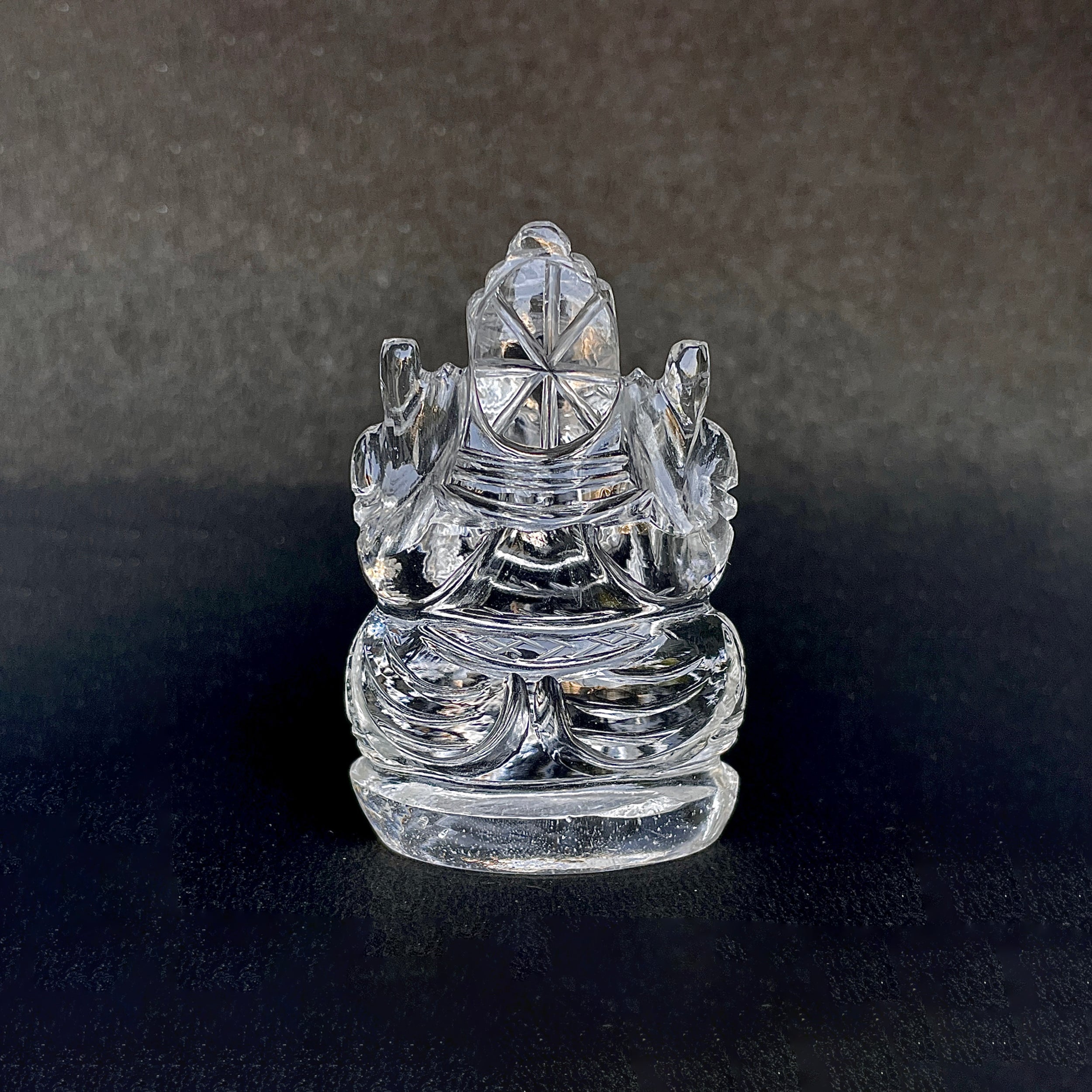 รูปเคารพพระพิฆเนศคริสตัลควอตซ์ 318.5 กะรัต สูง 5.8 ซม.(CST-MRT-121.)