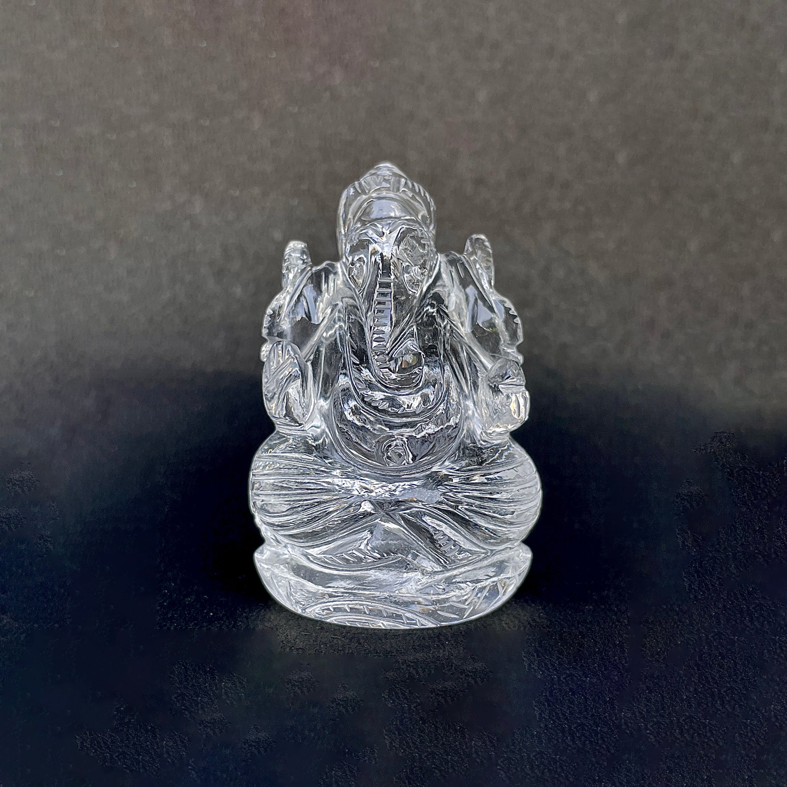 รูปเคารพพระพิฆเนศคริสตัลควอตซ์ 577.5 กะรัต สูง 6.3 ซม.(CST-MRT-124.)