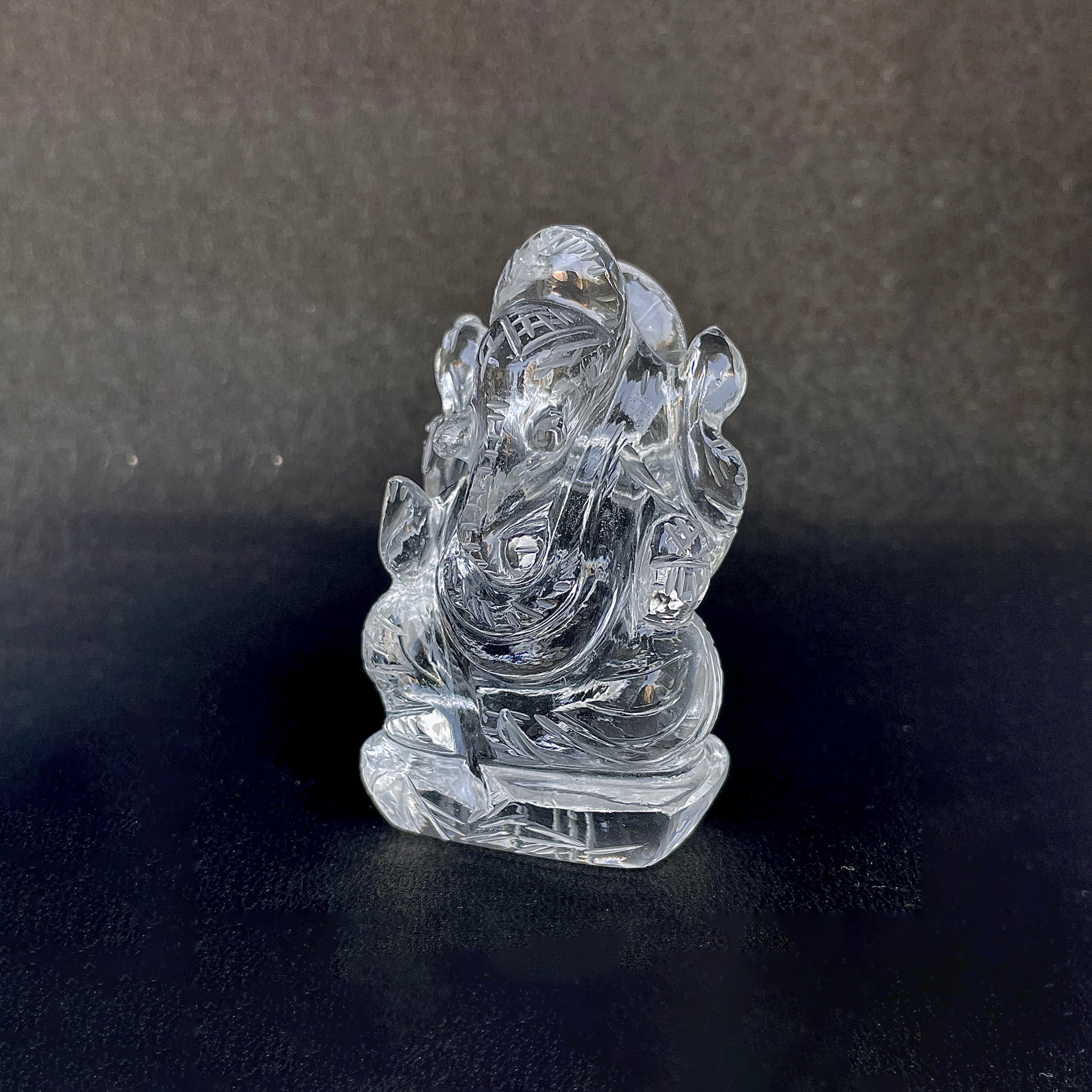 รูปเคารพพระพิฆเนศคริสตัลควอตซ์ 588.5 กะรัต สูง 6.8 ซม.(CST-MRT-132.)