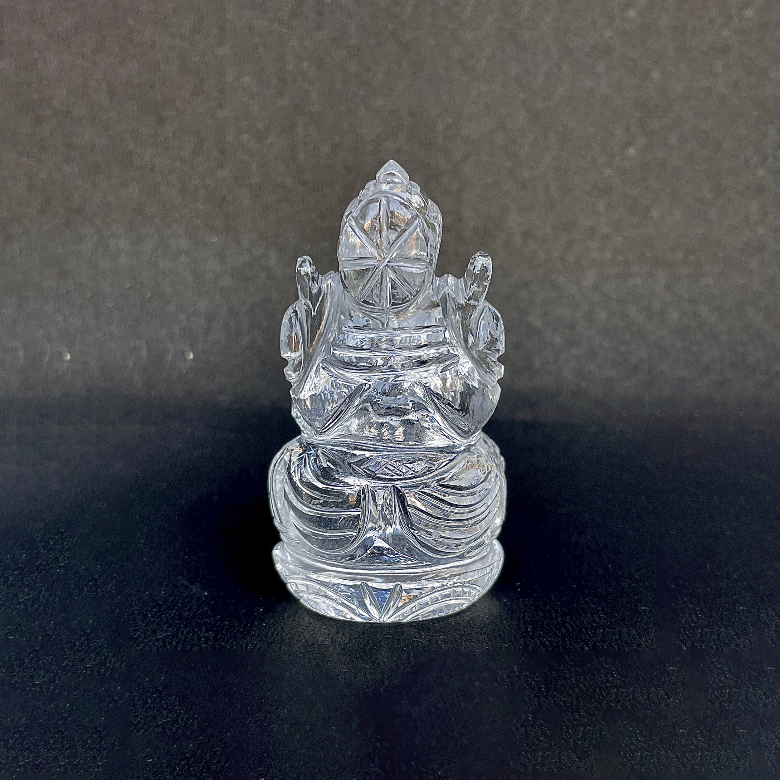 รูปเคารพพระพิฆเนศคริสตัลควอตซ์ น้ำหนัก 543.5 กะรัต สูง 6.8 ซม.(CST-MRT-133.)