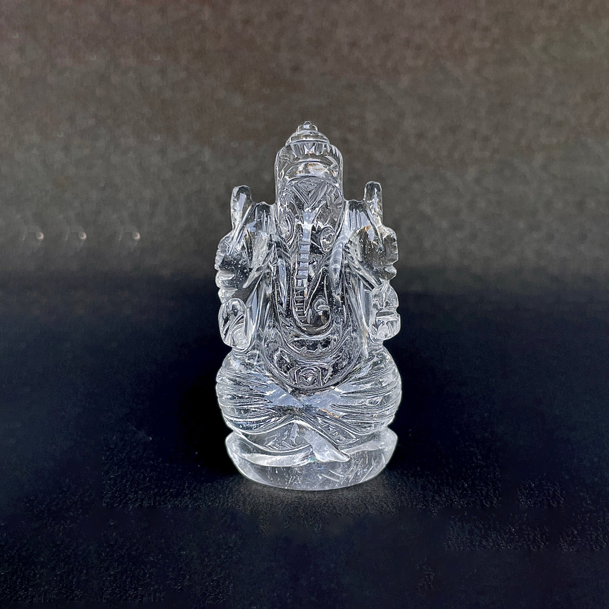 รูปเคารพพระพิฆเนศคริสตัลควอตซ์ 264 กะรัต สูง 6 ซม.(CST-MRT-134.)