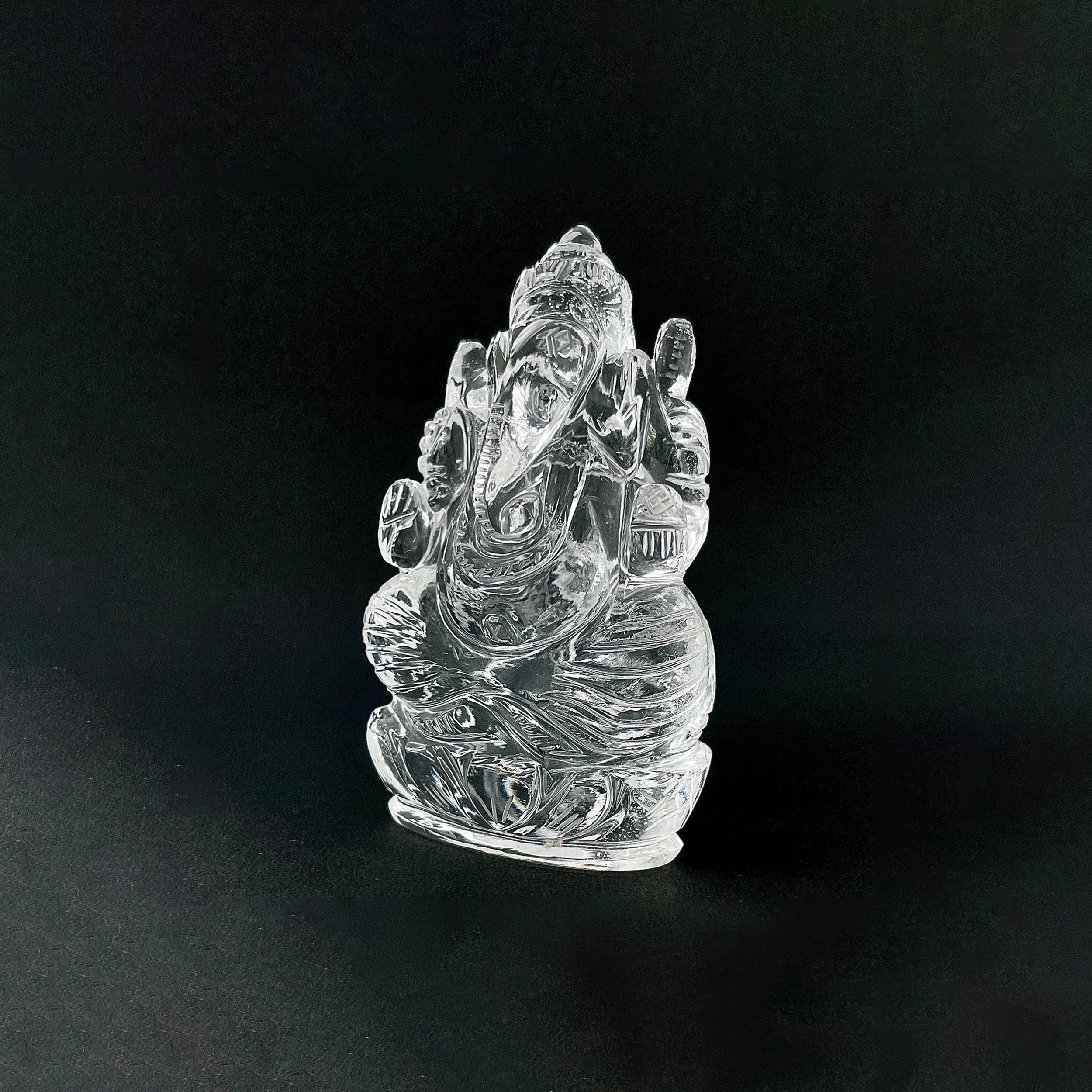 รูปเคารพพระพิฆเนศคริสตัลควอตซ์ 2368.5 กะรัต สูง 11.1 ซม.(CST-MRT-153.)