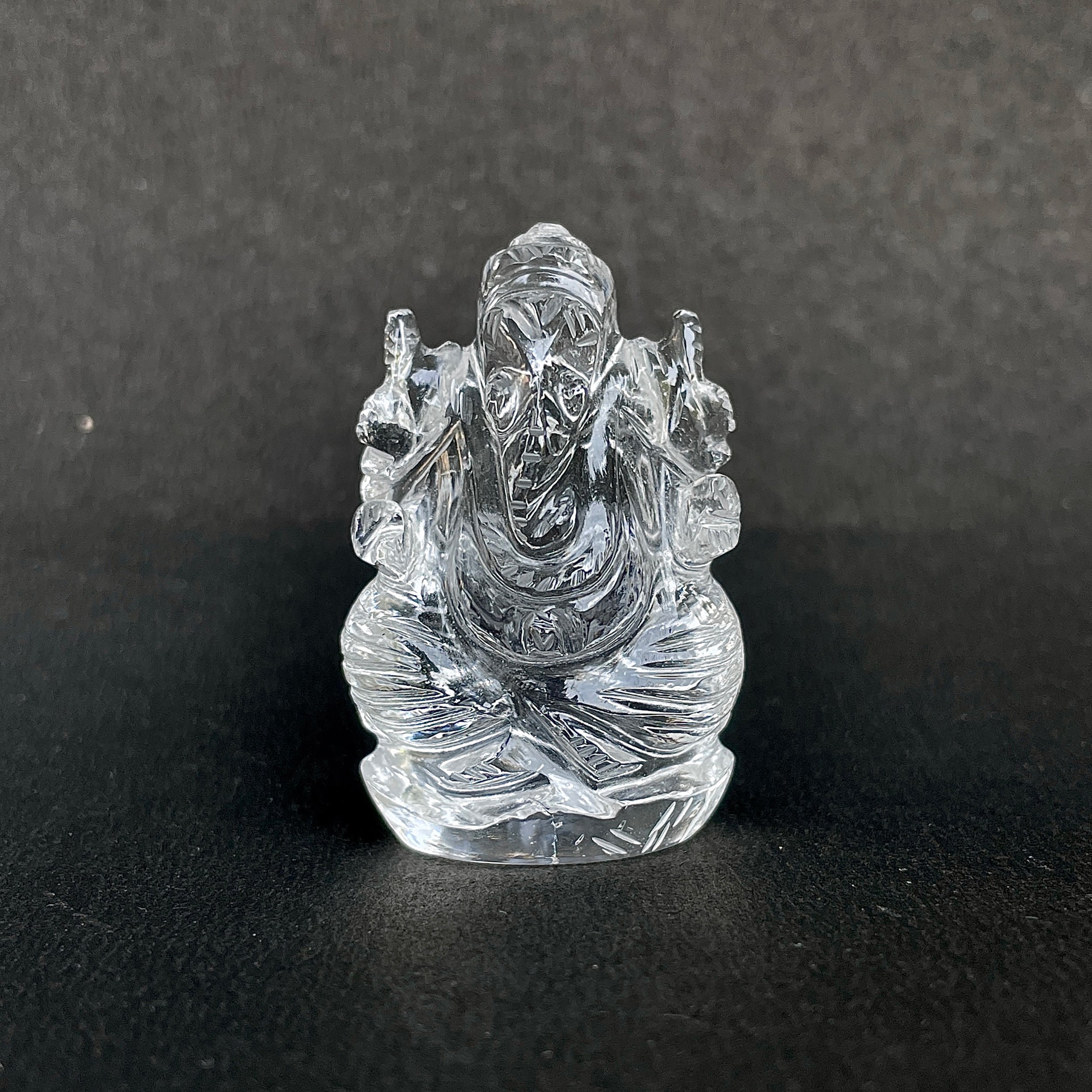 รูปเคารพพระพิฆเนศคริสตัลควอตซ์ 190 กะรัต สูง 4.5 ซม.(CST-MRT-18.)