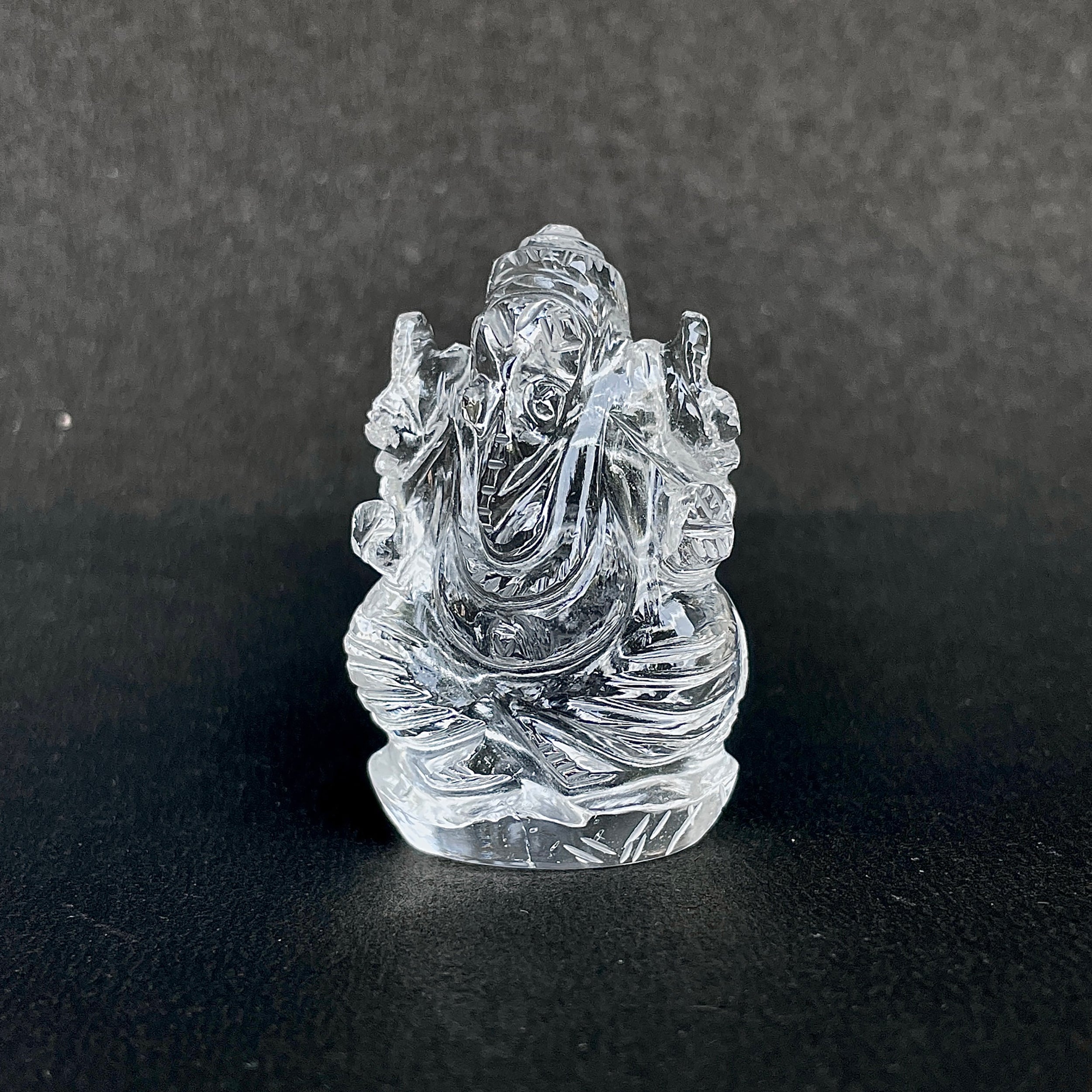 รูปเคารพพระพิฆเนศคริสตัลควอตซ์ 190 กะรัต สูง 4.5 ซม.(CST-MRT-18.)