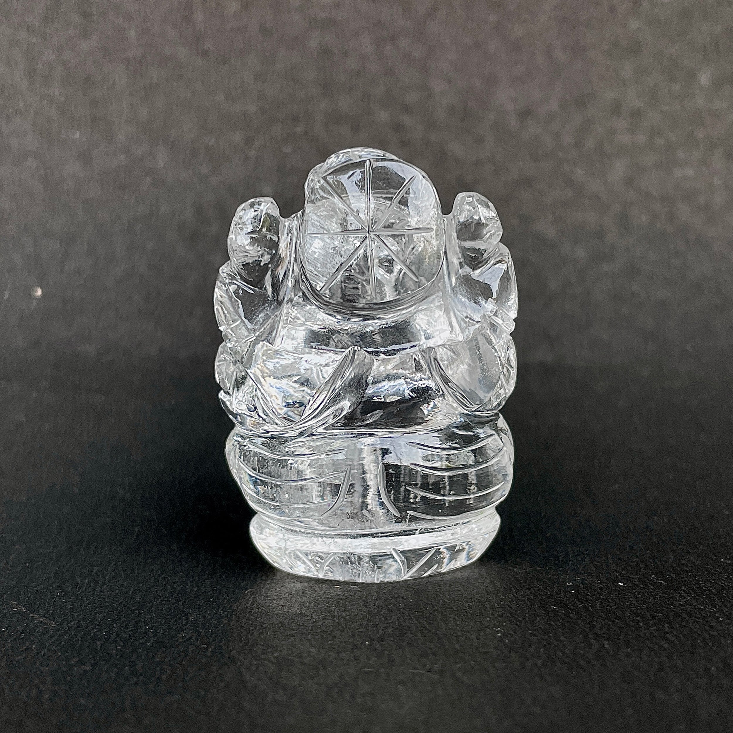 รูปเคารพพระพิฆเนศคริสตัลควอตซ์ น้ำหนัก 242.5 กะรัต สูง 4.5 ซม.(CST-MRT-28.)