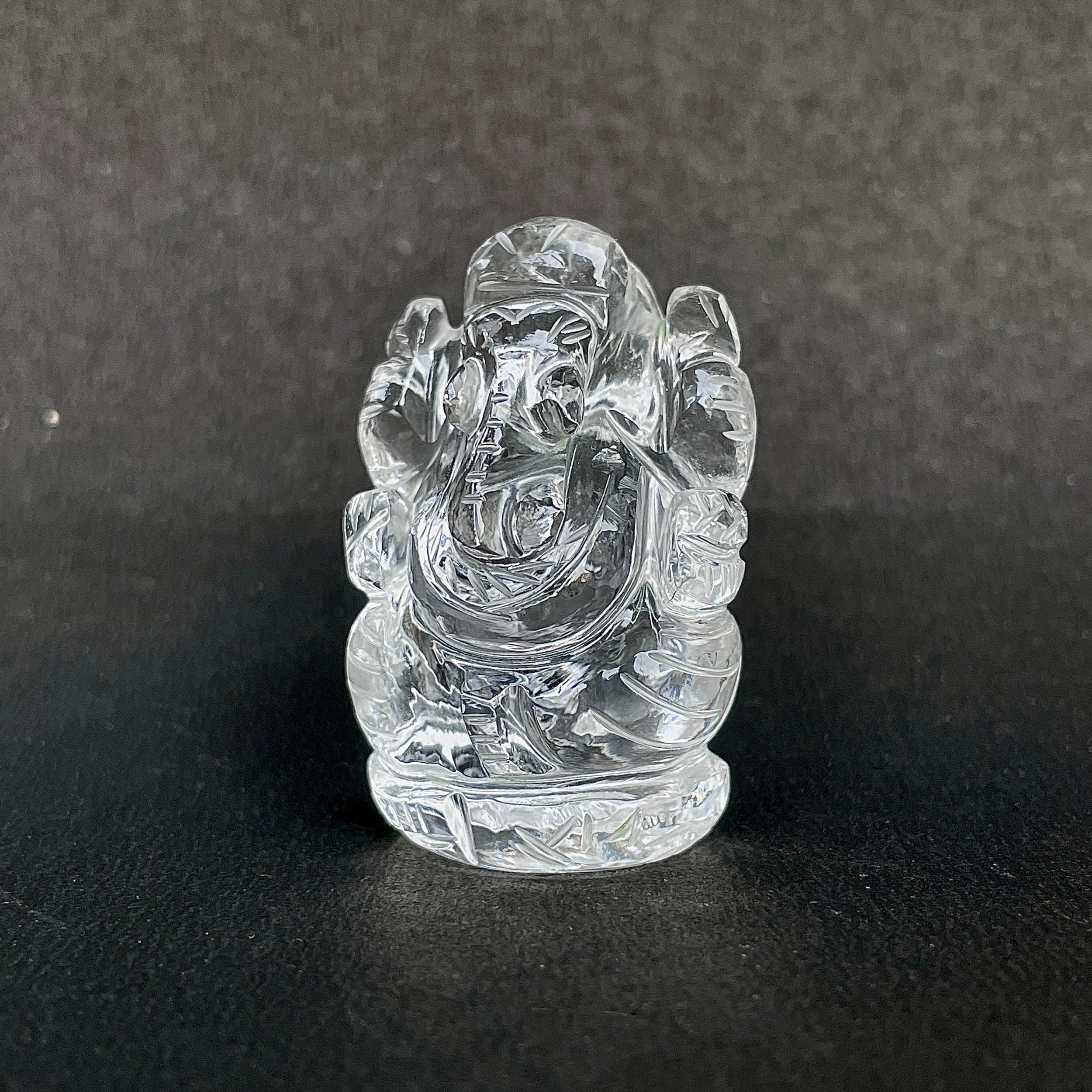 รูปเคารพพระพิฆเนศคริสตัลควอตซ์ 235 กะรัต สูง 4.5 ซม.(CST-MRT-38.)