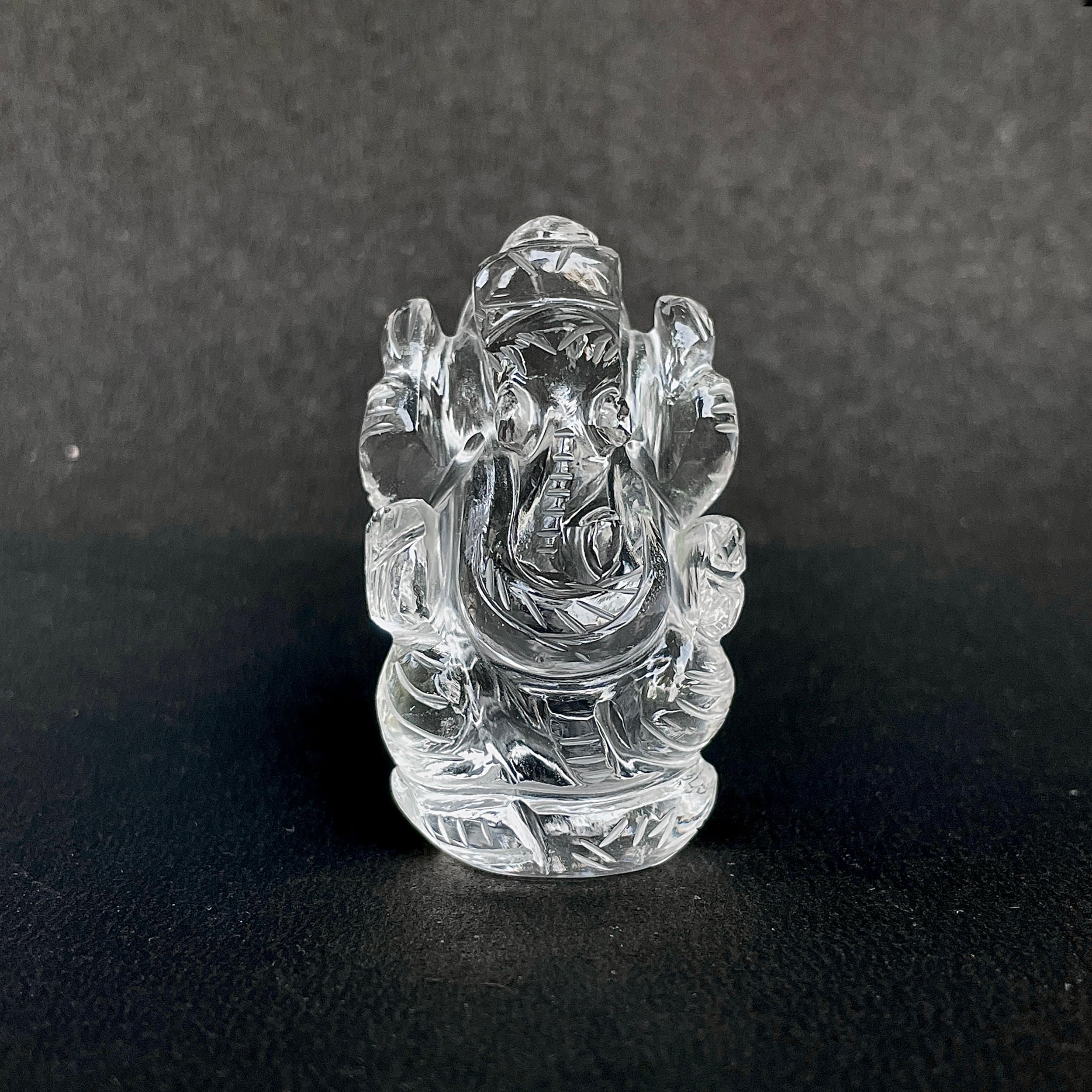 รูปเคารพพระพิฆเนศคริสตัลควอตซ์ 229.5 กะรัต สูง 5 ซม.(CST-MRT-41.)