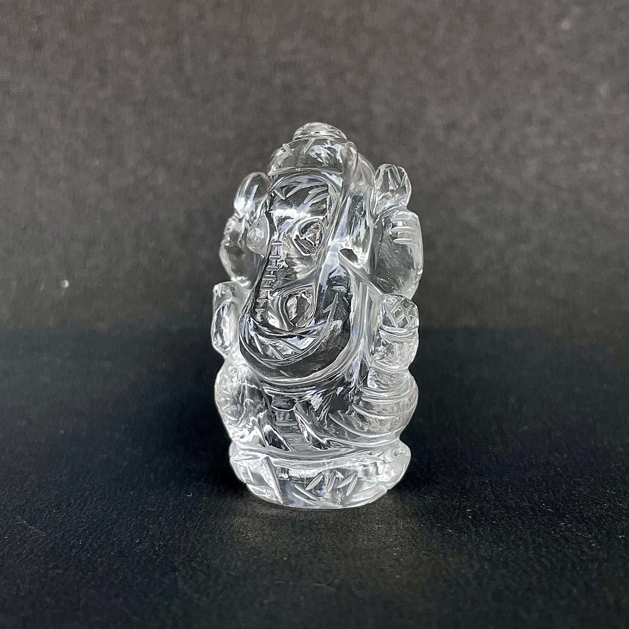 รูปเคารพพระพิฆเนศคริสตัลควอตซ์ 229.5 กะรัต สูง 5 ซม.(CST-MRT-41.)