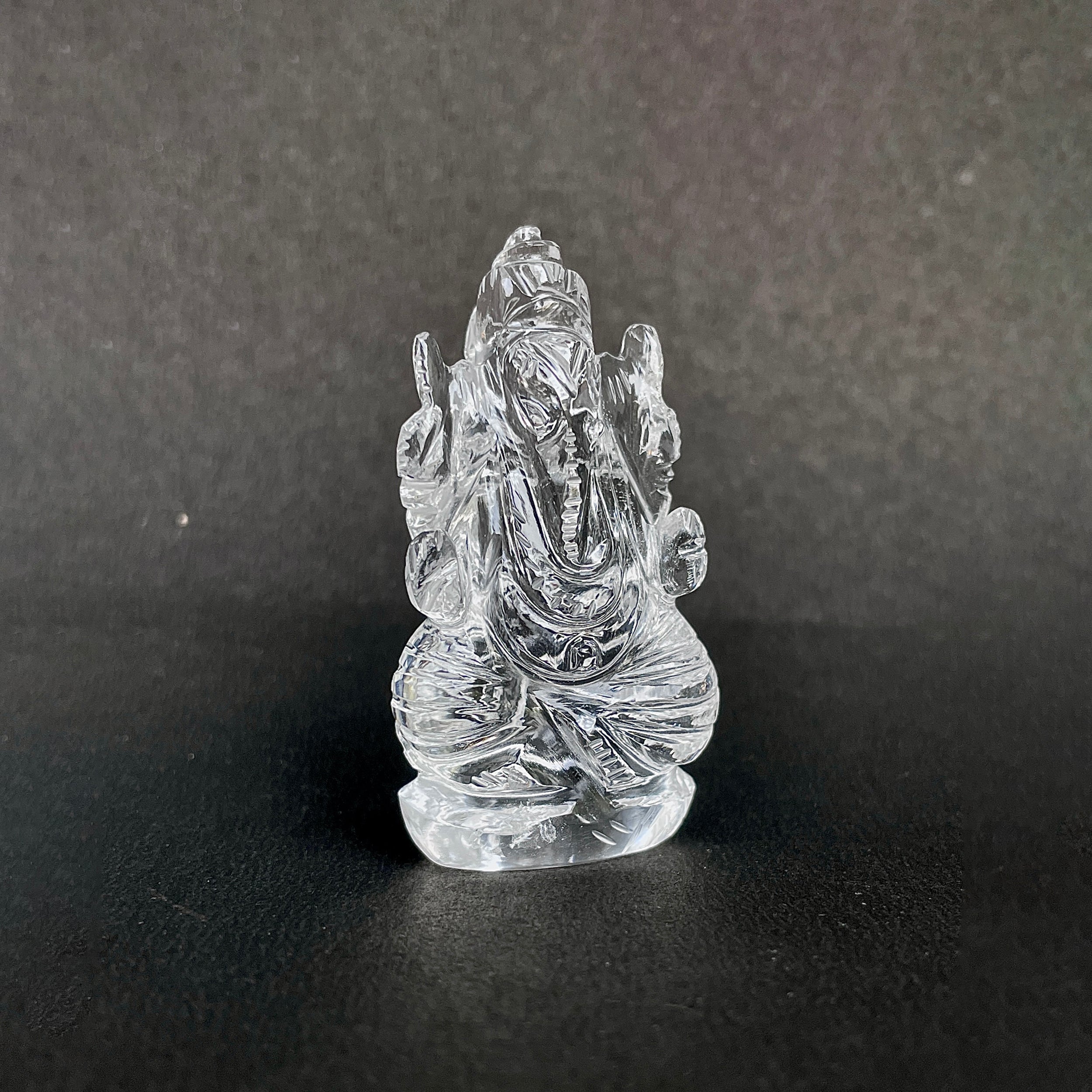 รูปเคารพพระพิฆเนศคริสตัลควอตซ์ 206 กะรัต สูง 5.5 ซม.(CST-MRT-42.)