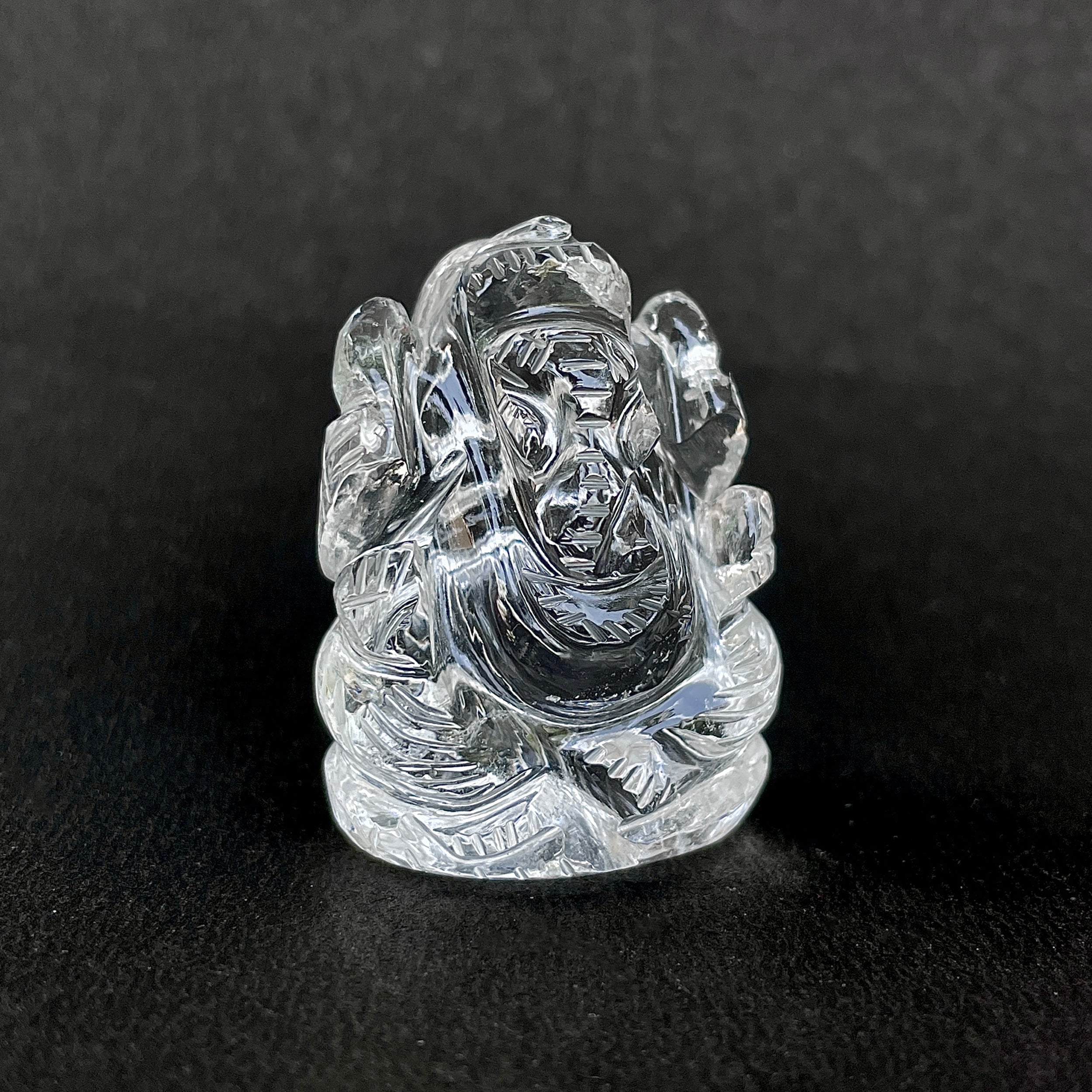 รูปเคารพพระพิฆเนศคริสตัลควอตซ์ 184 กะรัต สูง 4 ซม.(CST-MRT-60.)