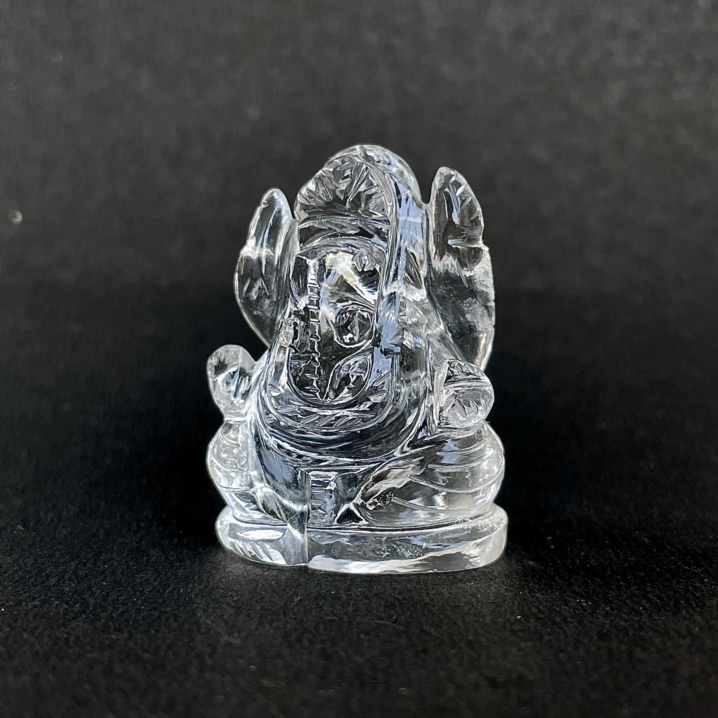 รูปเคารพพระพิฆเนศคริสตัลควอตซ์ 140 กะรัต สูง 3.8 ซม.(CST-MRT-61.)