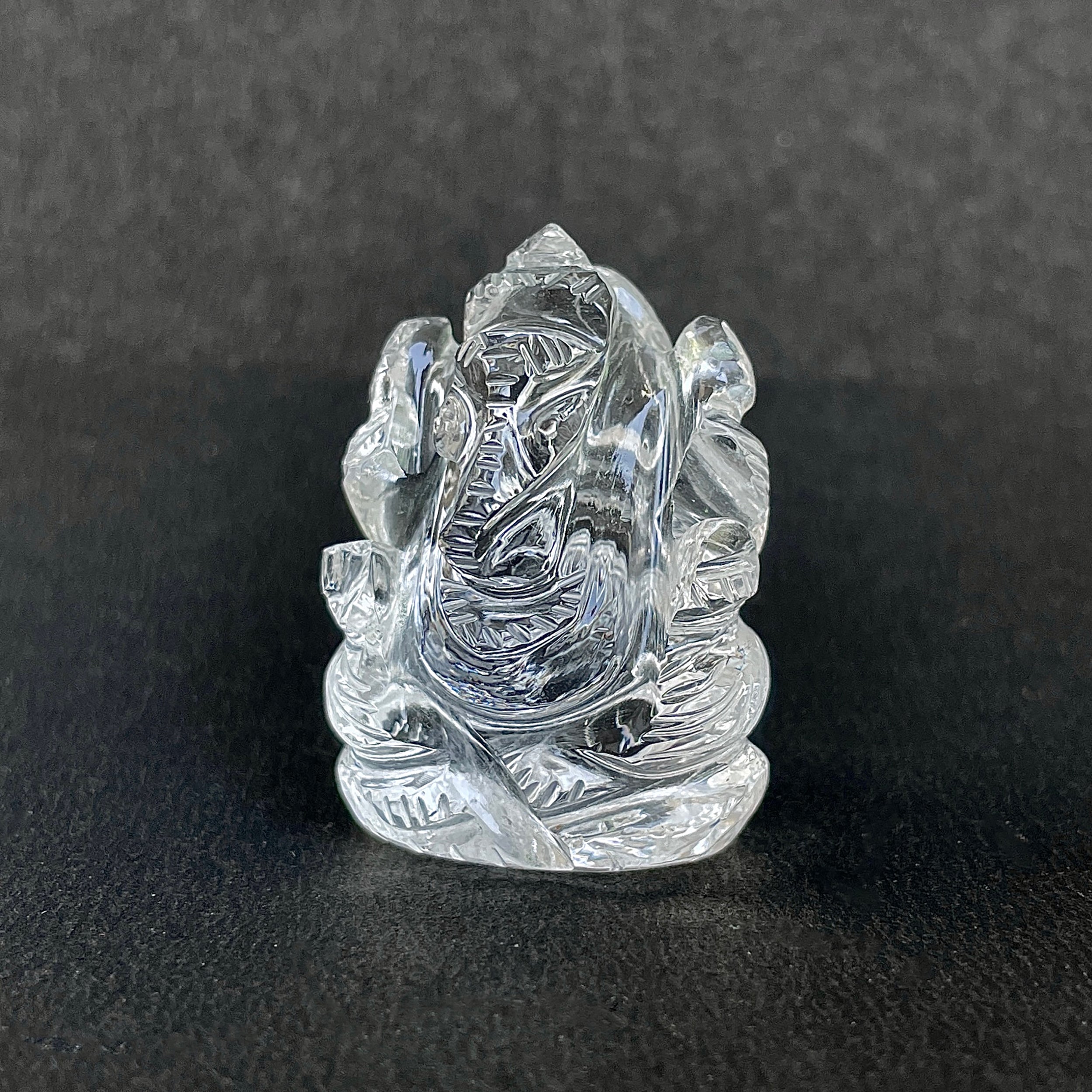 รูปเคารพพระพิฆเนศคริสตัลควอตซ์ 145 กะรัต สูง 3.8 ซม.(CST-MRT-65.)