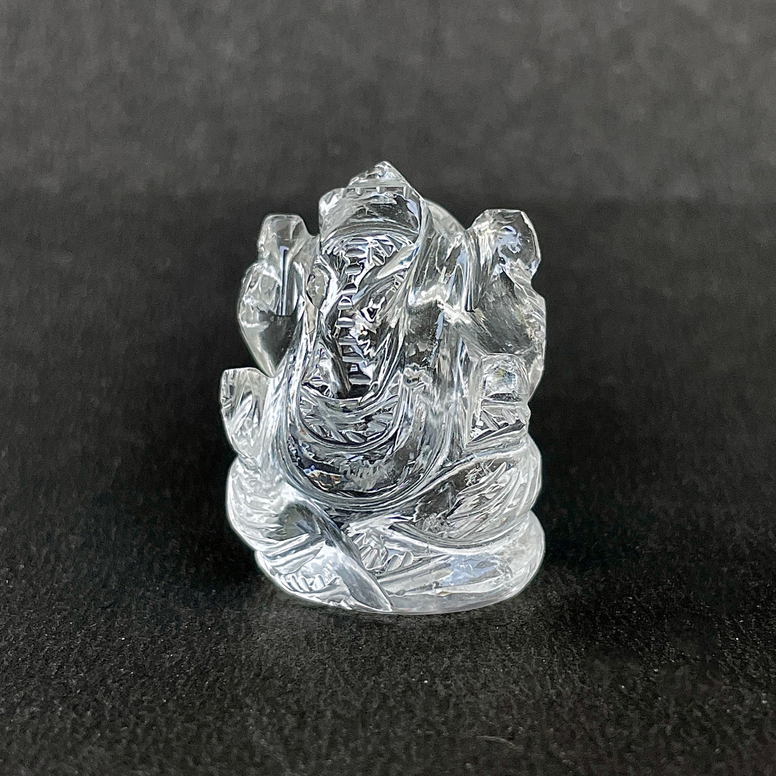 รูปเคารพพระพิฆเนศคริสตัลควอตซ์ 99.5 กะรัต สูง 3 ซม.(CST-MRT-69.)