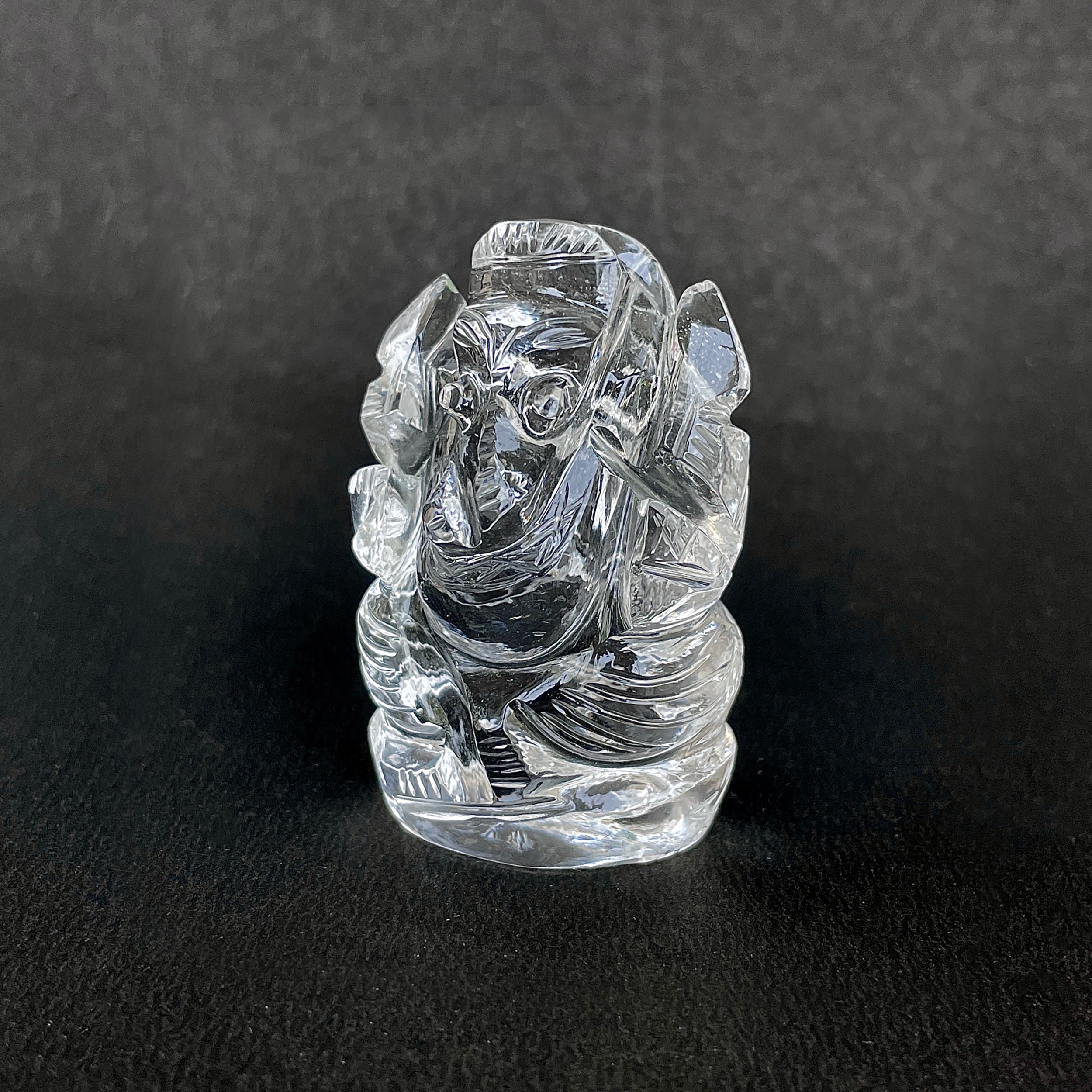 รูปเคารพพระพิฆเนศคริสตัลควอตซ์ 370.5 กะรัต สูง 5.3 ซม.(CST-MRT-72.)