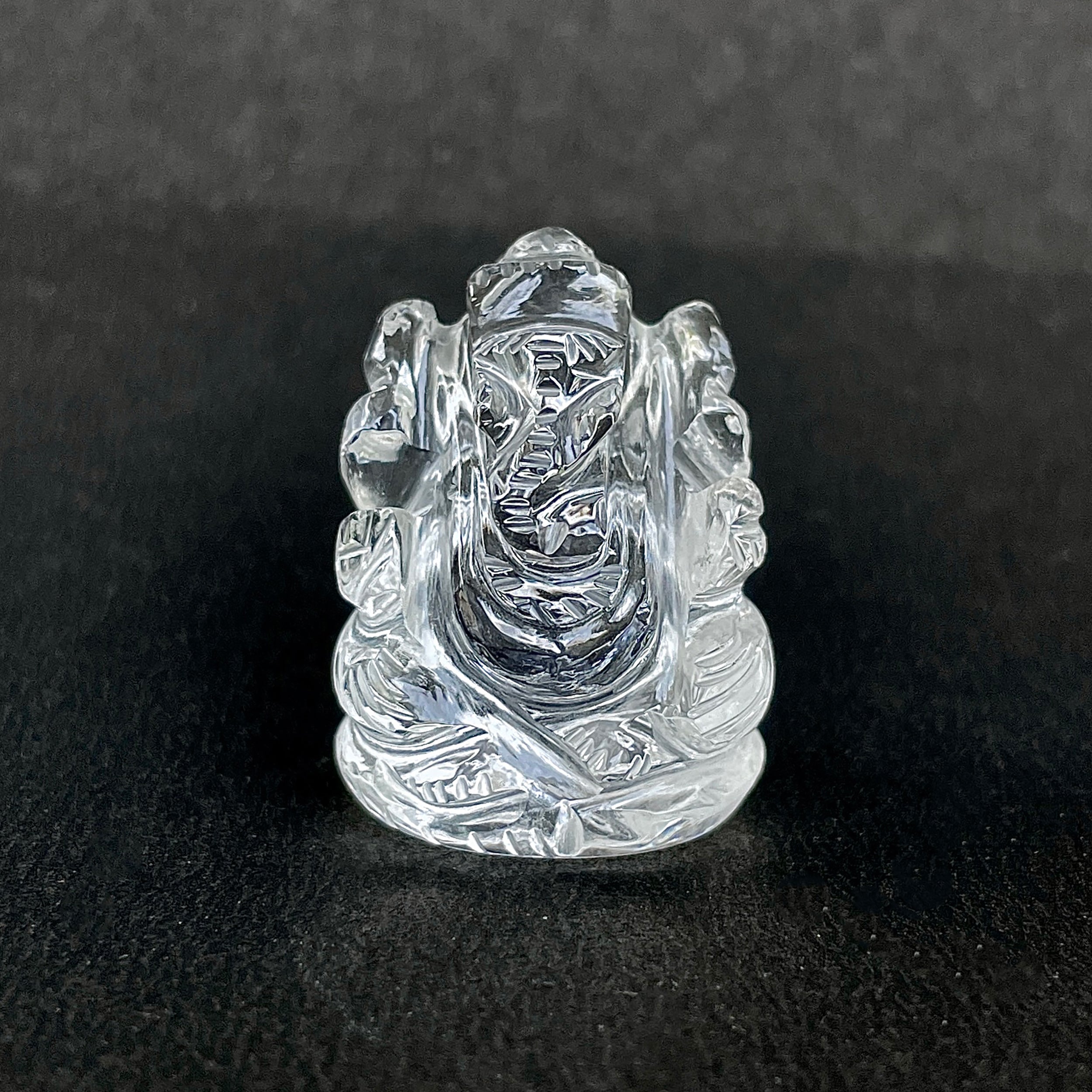 รูปเคารพพระพิฆเนศคริสตัลควอตซ์ 94.5 กะรัต สูง 3 ซม.(CST-MRT-79.)