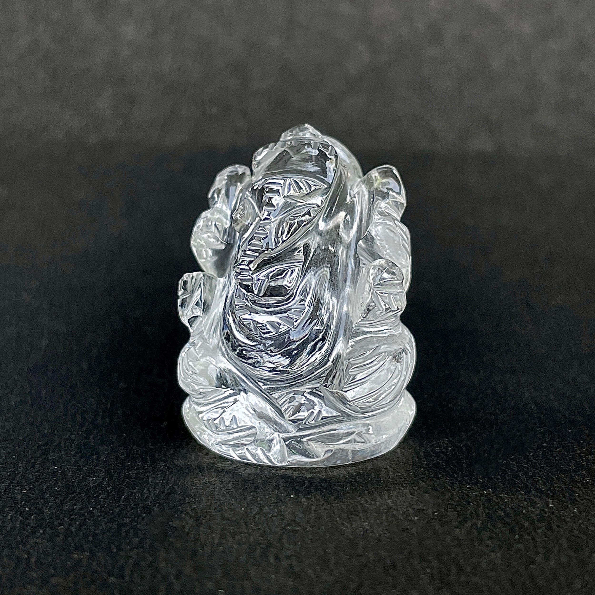 รูปเคารพพระพิฆเนศคริสตัลควอตซ์ 94.5 กะรัต สูง 3 ซม.(CST-MRT-79.)