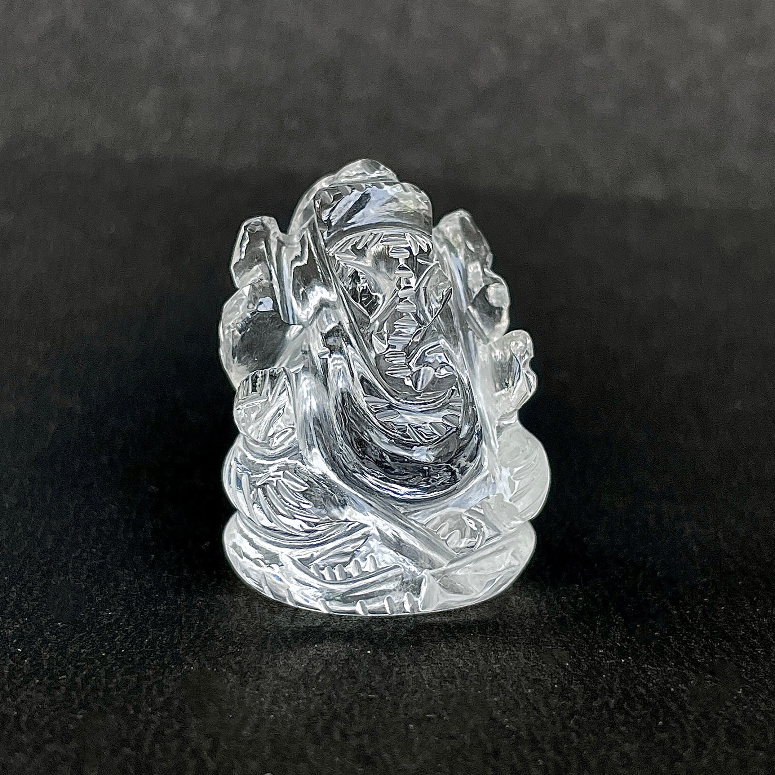 รูปเคารพพระพิฆเนศคริสตัลควอตซ์ 94.5 กะรัต สูง 3 ซม.(CST-MRT-79.)