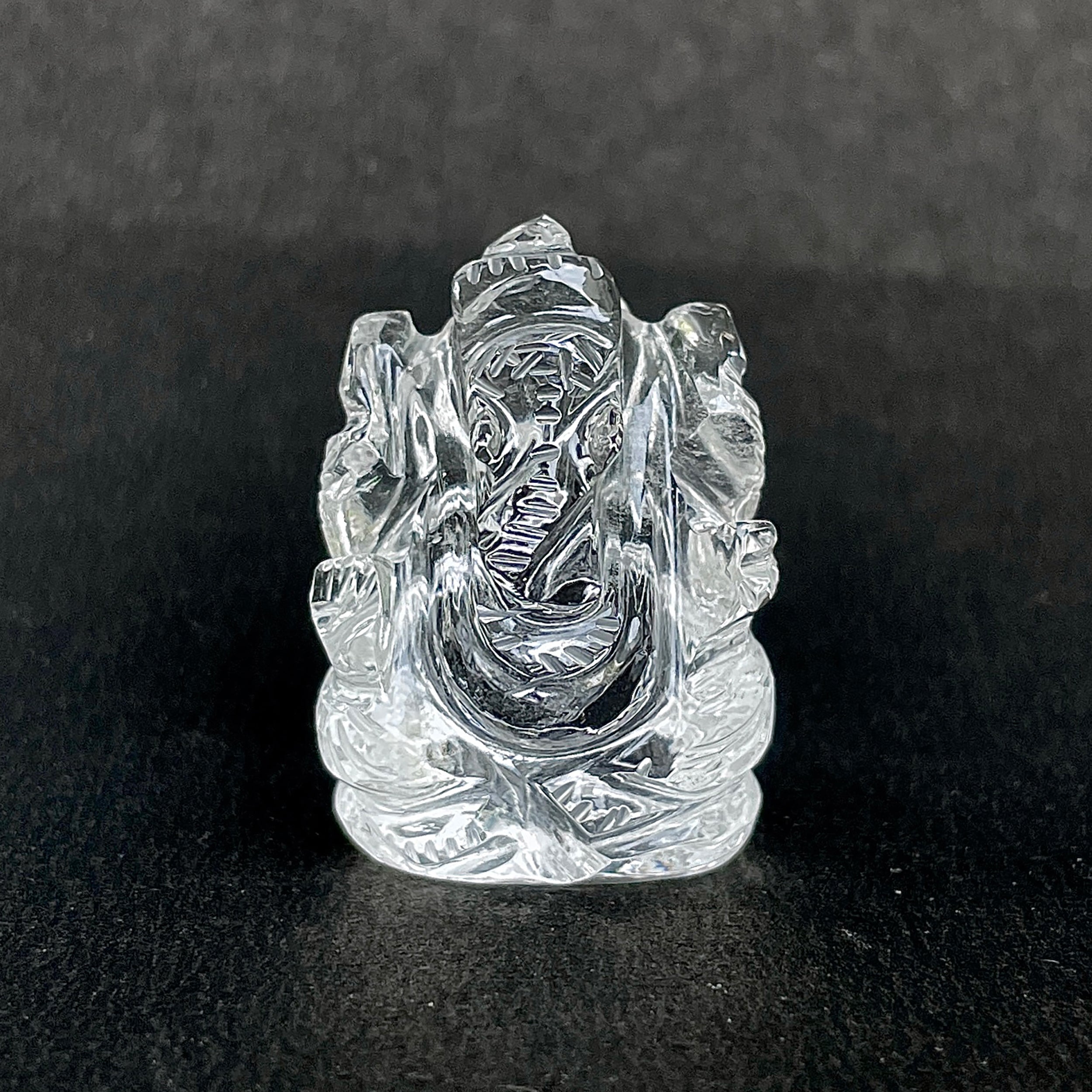 รูปเคารพพระพิฆเนศคริสตัลควอตซ์ 86.5 กะรัต สูง 3 ซม.(CST-MRT-89.)