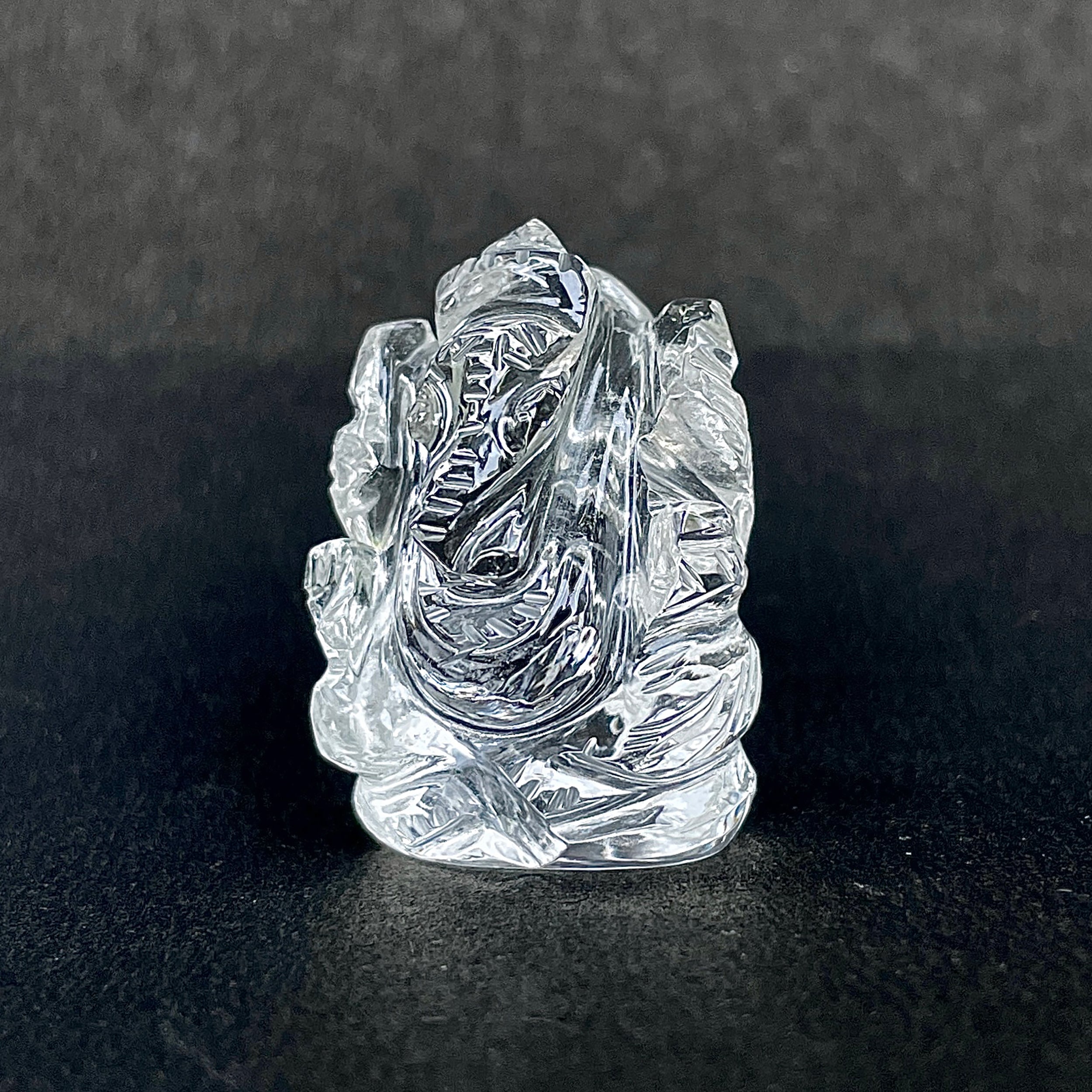 รูปเคารพพระพิฆเนศคริสตัลควอตซ์ 86.5 กะรัต สูง 3 ซม.(CST-MRT-89.)