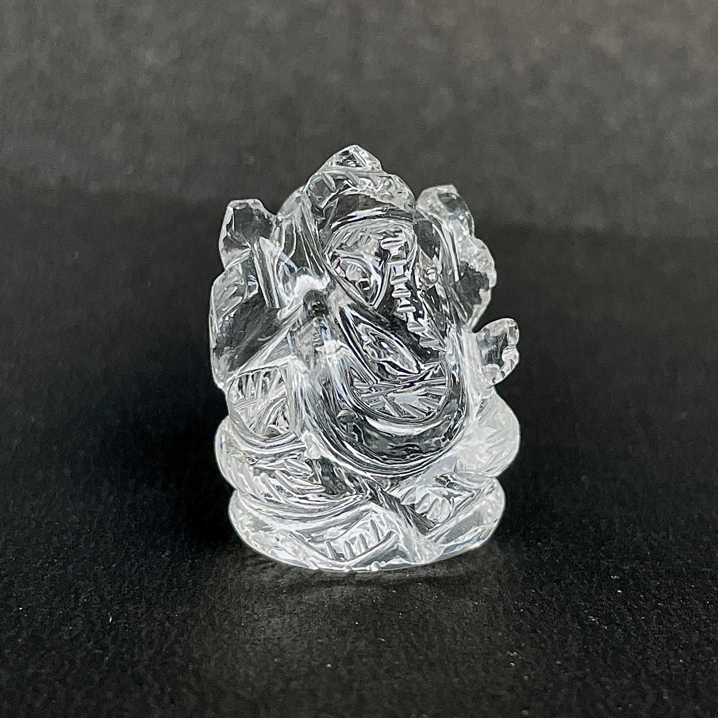 รูปเคารพพระพิฆเนศคริสตัลควอตซ์ 96.5 กะรัต สูง 3 ซม.(CST-MRT-98.)