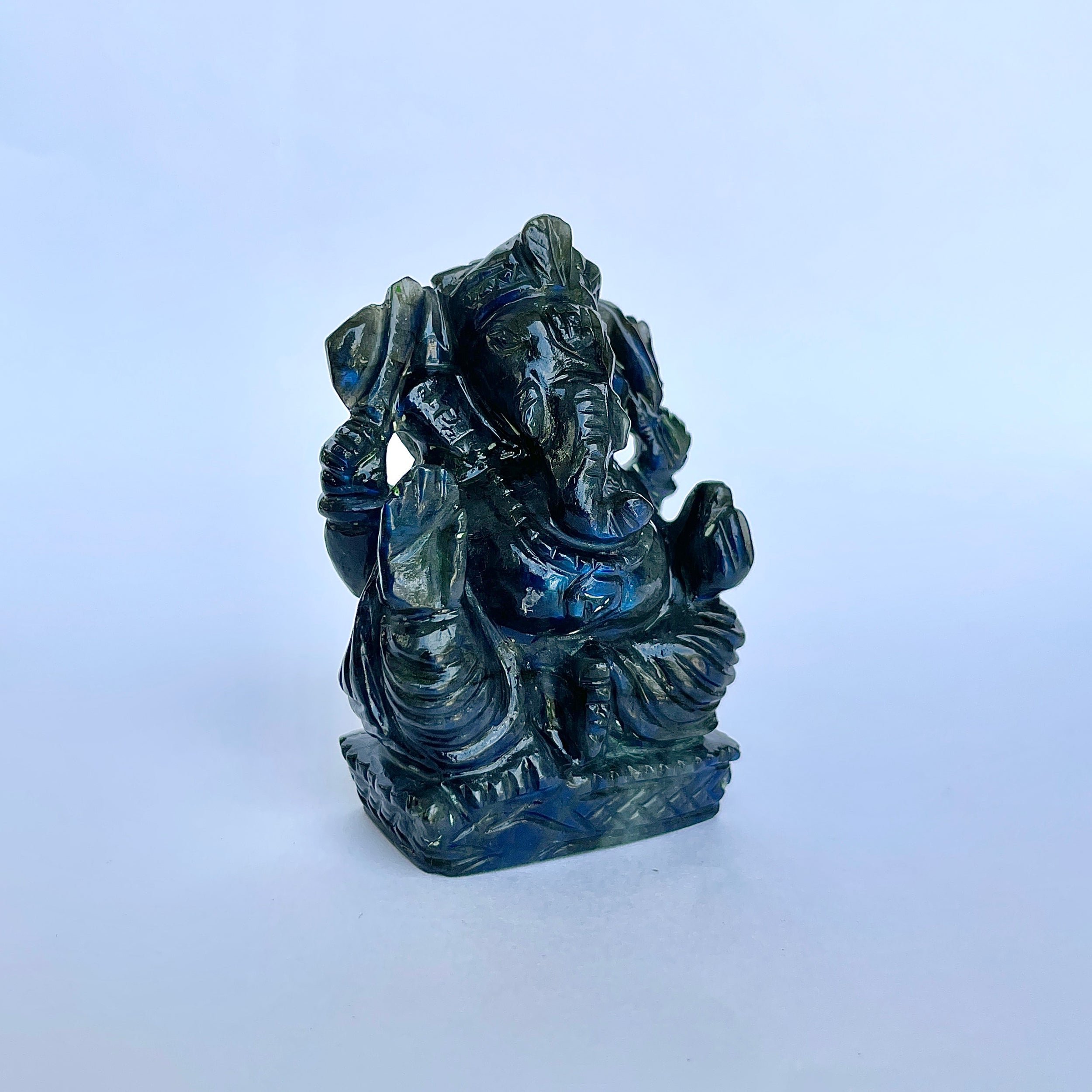 พระพิฆเนศลาบราโดไรต์ รูปเคารพ น้ำหนัก 940 กะรัต สูง-6.5 CM-(LBD-MRT-2.)