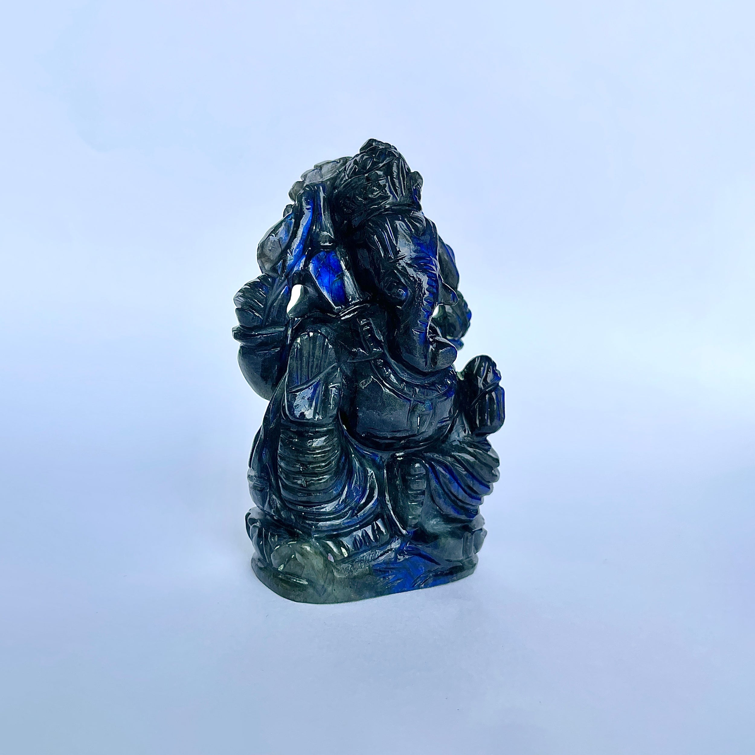 รูปเคารพพระพิฆเนศลาบราโดไรต์ 610 กะรัต สูง 8.3 CM-(LBD-MRT-3.)