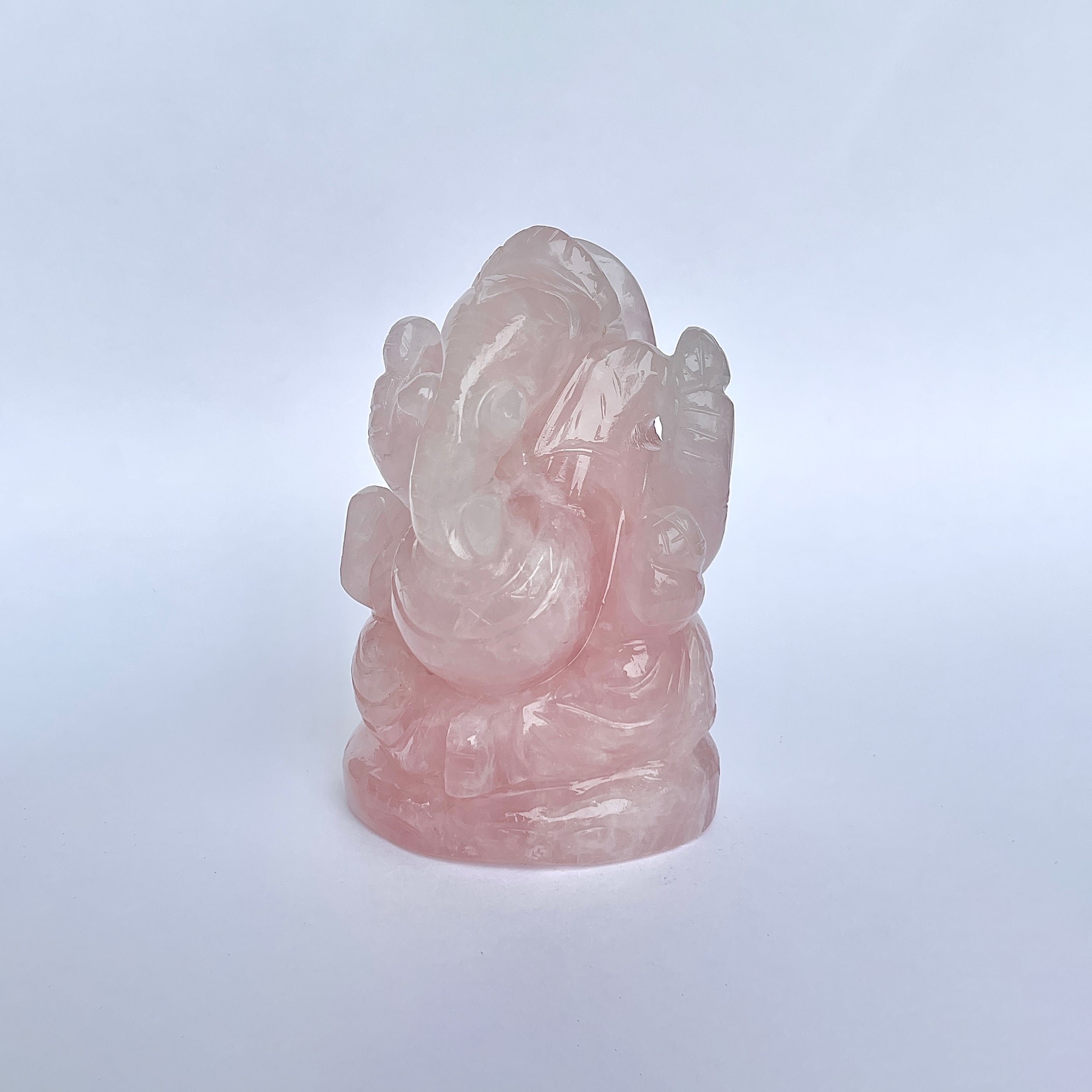 รูปเคารพพระพิฆเนศหินโรสควอตซ์ น้ำหนัก 2240 กะรัต สูง 9.3 ซม.(RSQ-MRT-10.)