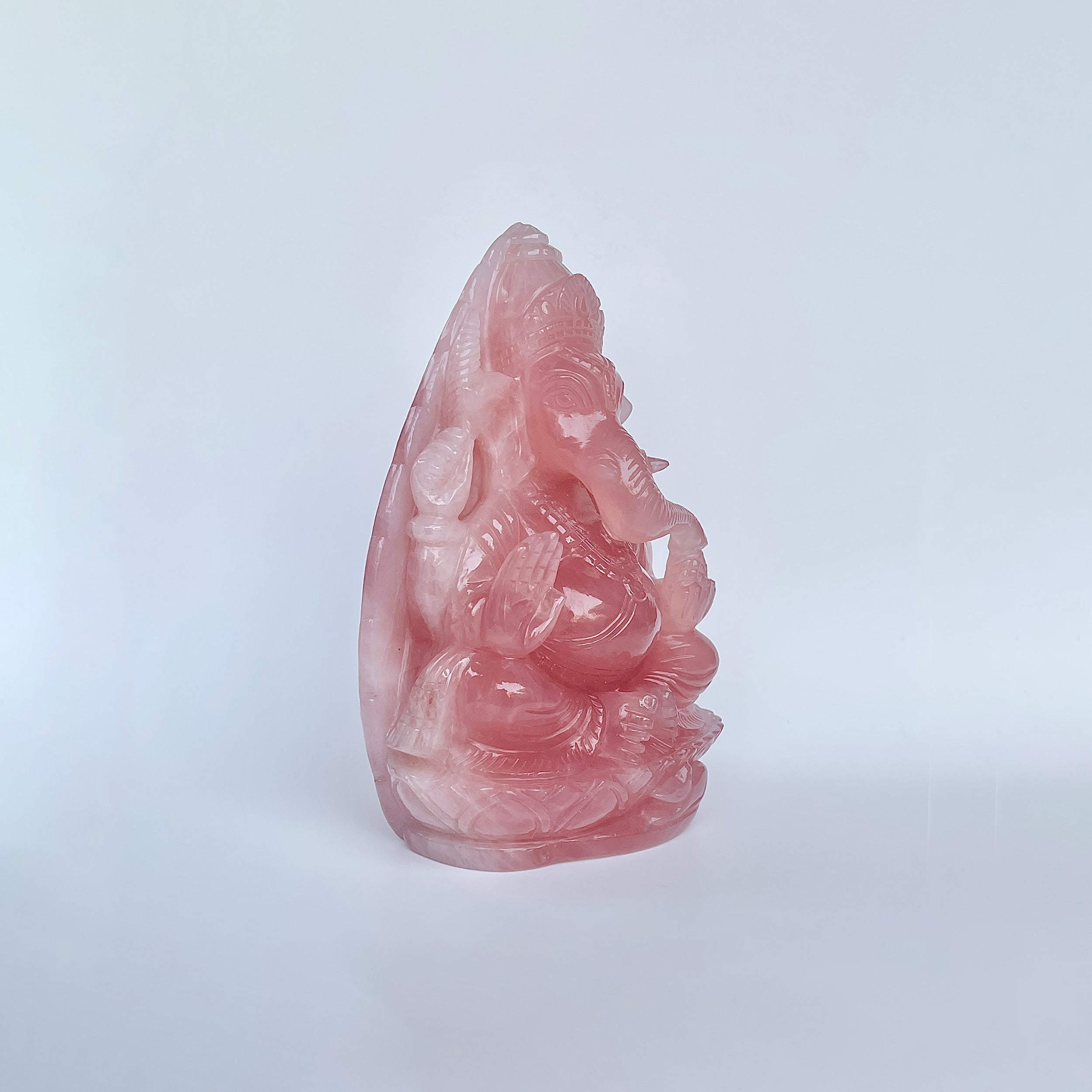 รูปเคารพพระพิฆเนศหินโรสควอตซ์ น้ำหนัก 9520 กะรัต ส่วนสูง :-17.7 ซม.-(RSQ-MRT-29.)
