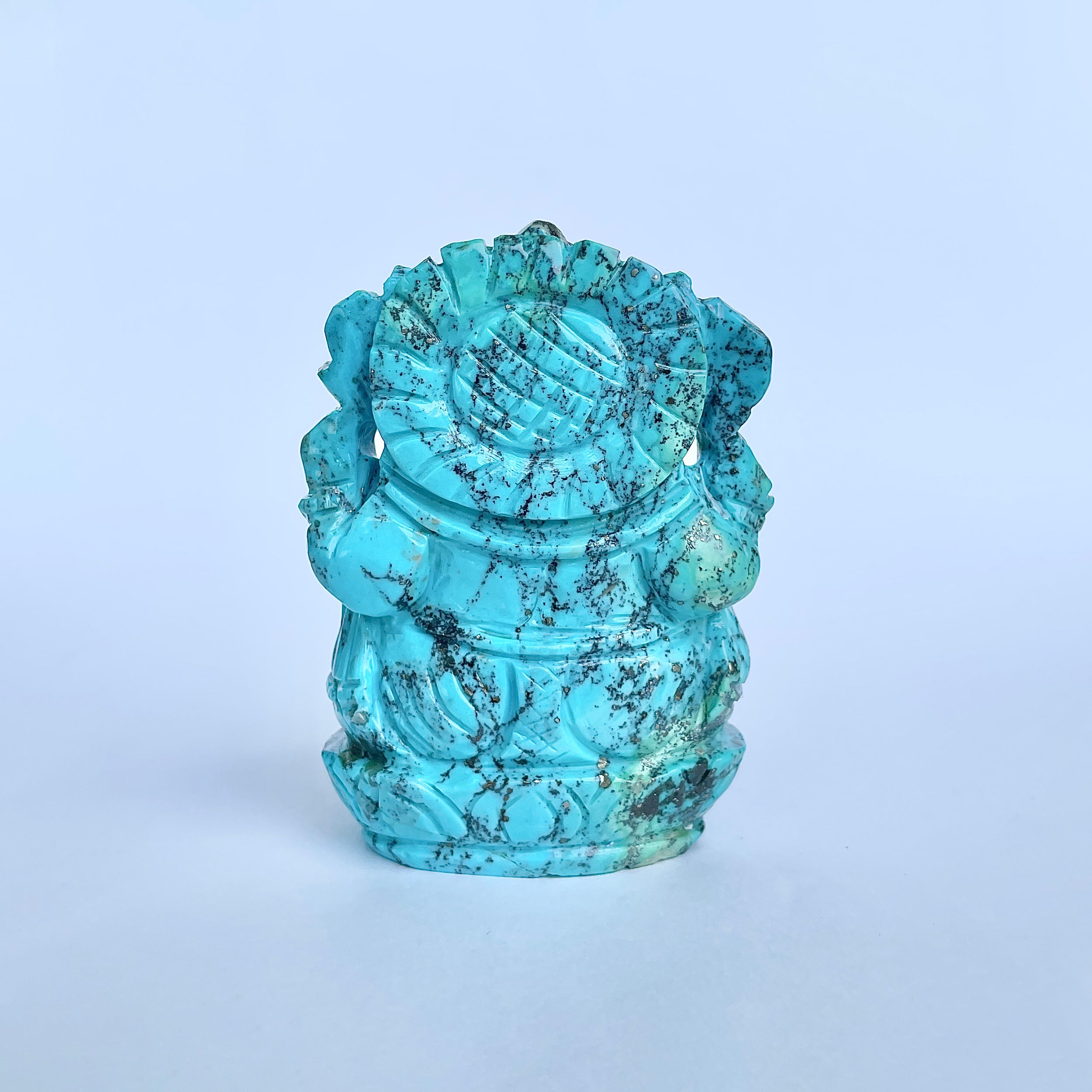 พระพิฆเนศองค์ใหญ่ สีฟ้าเทอร์ควอยซ์ น้ำหนัก 1,025 กะรัต สูง 7.8 ซม.(TRQ-MRT-1.)