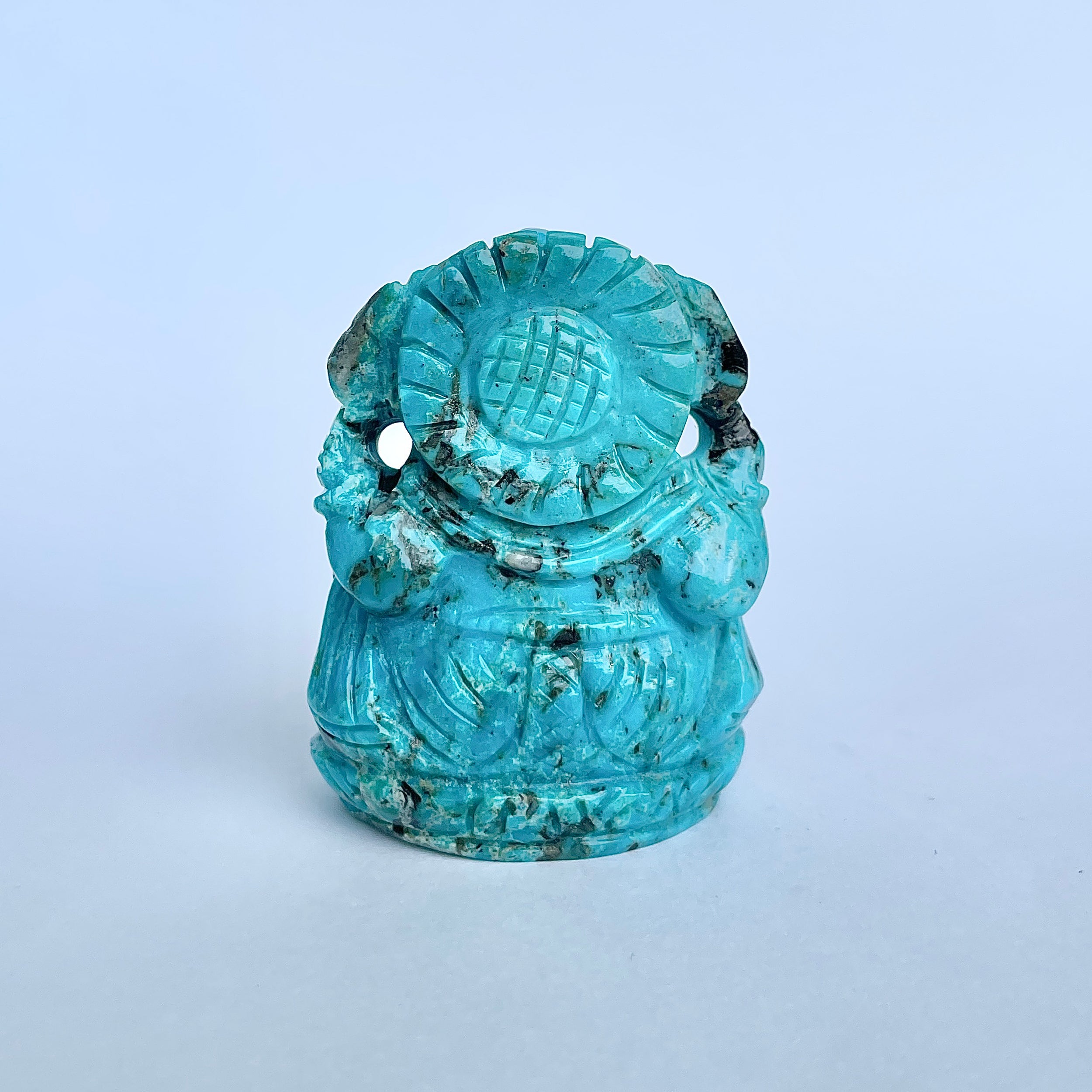 พระพิฆเนศทรงเครื่องสีฟ้าเทอร์ควอยซ์ น้ำหนัก 450 กะรัต สูง 5.4 ซม.(TRQ-MRT-4.)