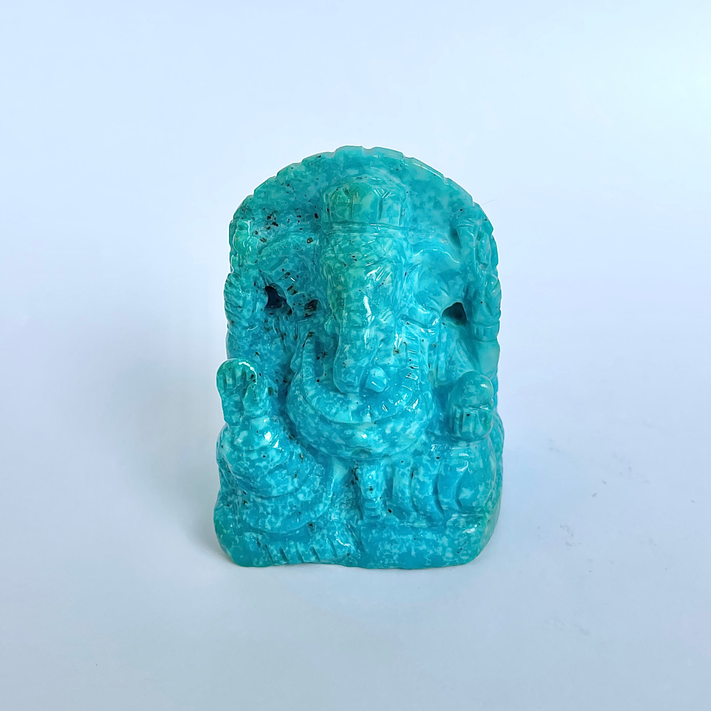 พระพิฆเนศองค์ใหญ่ สีฟ้าเทอร์ควอยซ์ น้ำหนัก 585 กะรัต สูง 6 ซม.(TRQ-MRT-7.)